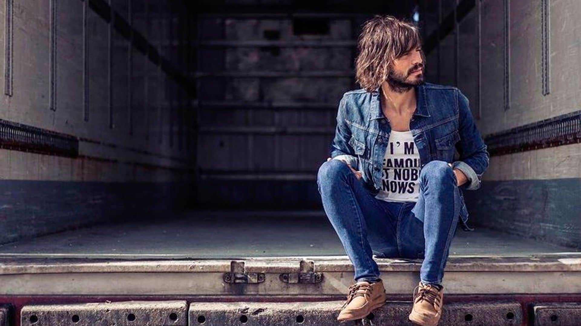 Hablamos con Pol 3.14, el cantante que ha puesto música al final de ‘La casa de papel’ y tocó en la boda de María Pombo