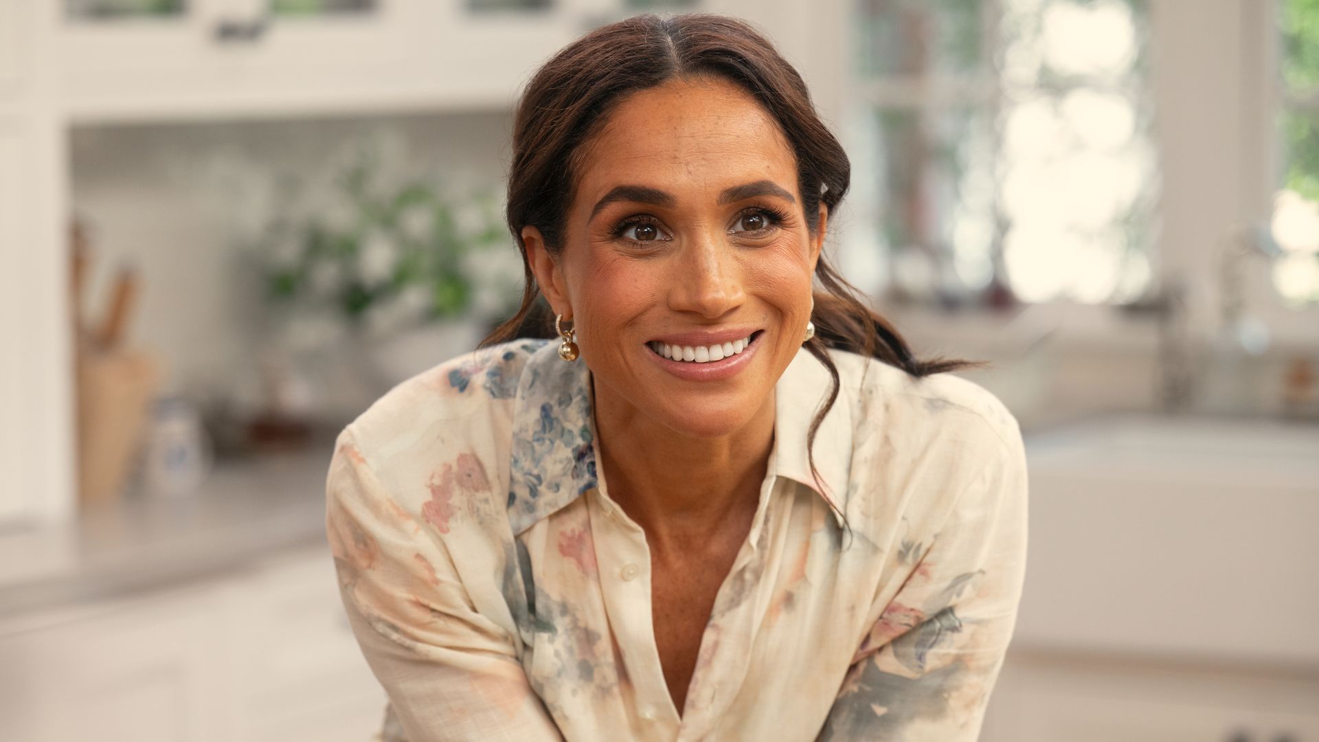 Meghan Markle, Duquesa de Sussex en 'With Love, Meghan' de Netflix.