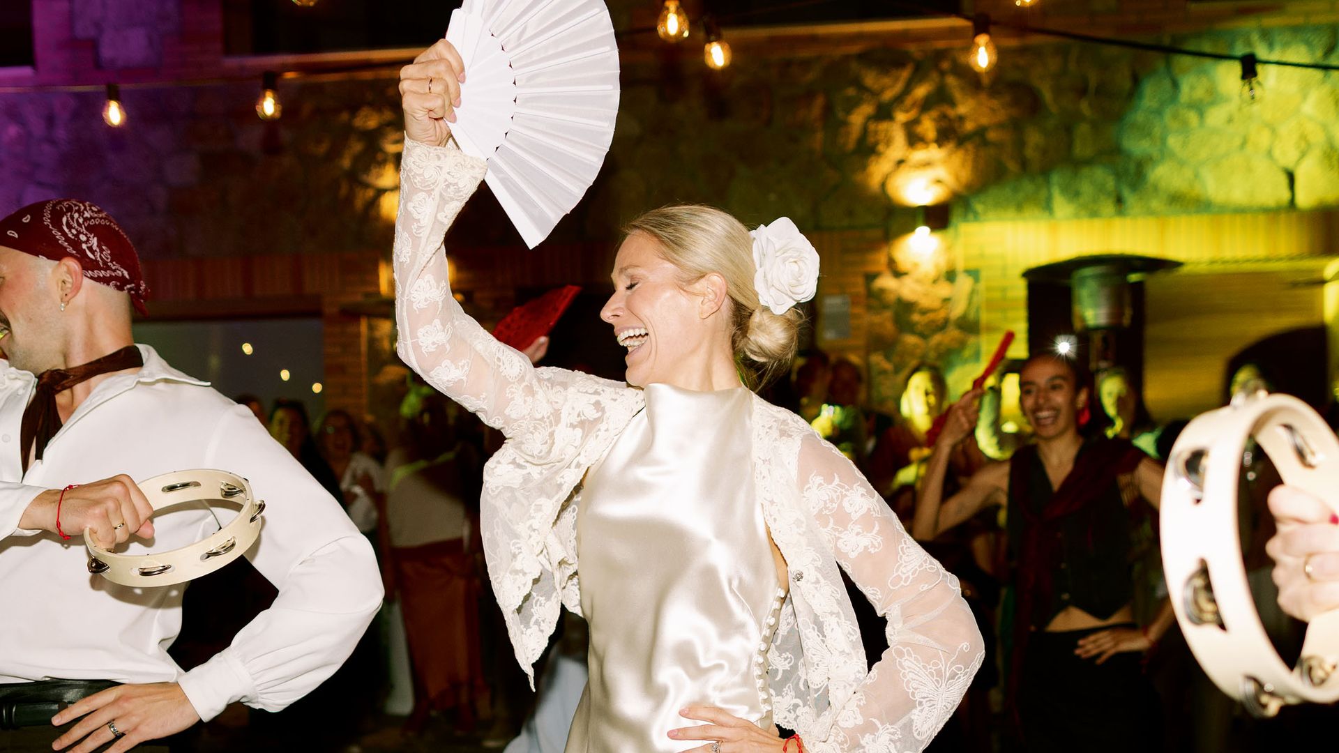 Pascalle Paerel bailando en su boda con Sandra Barneda