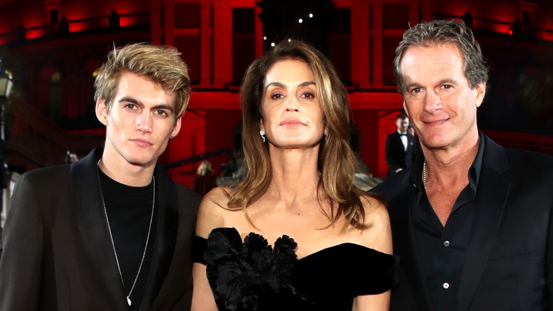 Cindy Crawford y Rande Gerber atraviesan uno de los momentos más dolorosos de su vida tras la muerte de su hijo Presley a los 27 años