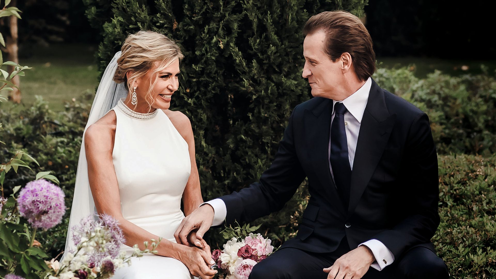 Entramos en la divertida boda de Patricia Cerezo y Kiko Gámez, las fotos no  vistas y todos los detalles: de su baile profesional a los discursos más  emotivos