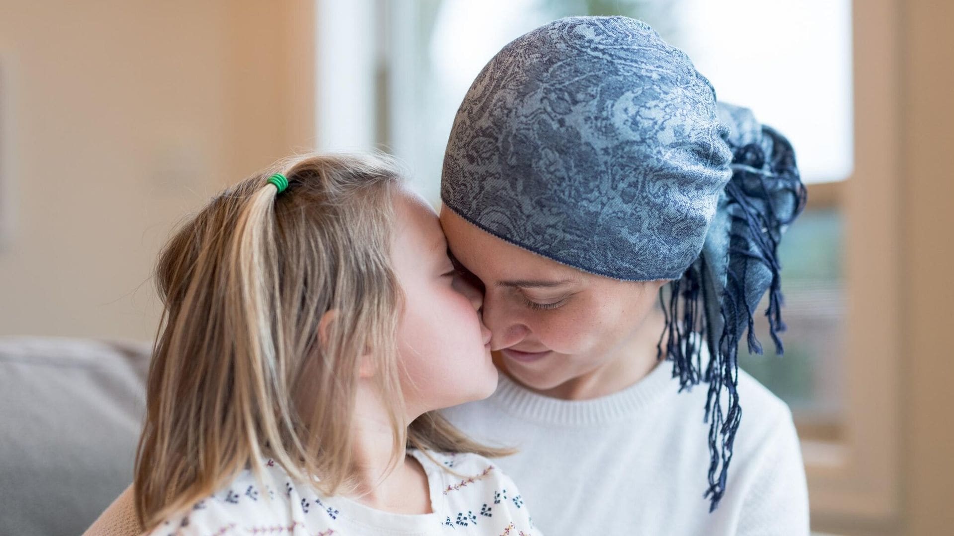 ¿Por qué cada vez hay más mujeres con cáncer de mama en el embarazo y el posparto?