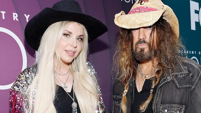 16th annual academy of country music acm honors red carpet