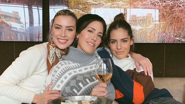 Michelle Salas, Stephanie Salas y Camila Valero 
