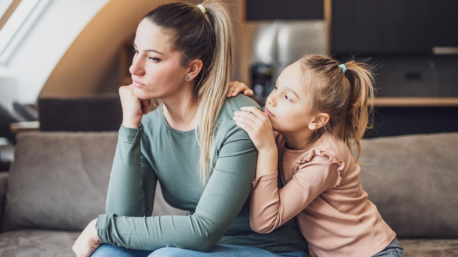 La pesada carga de la culpa en las madres: ¿cómo liberarse de ella?