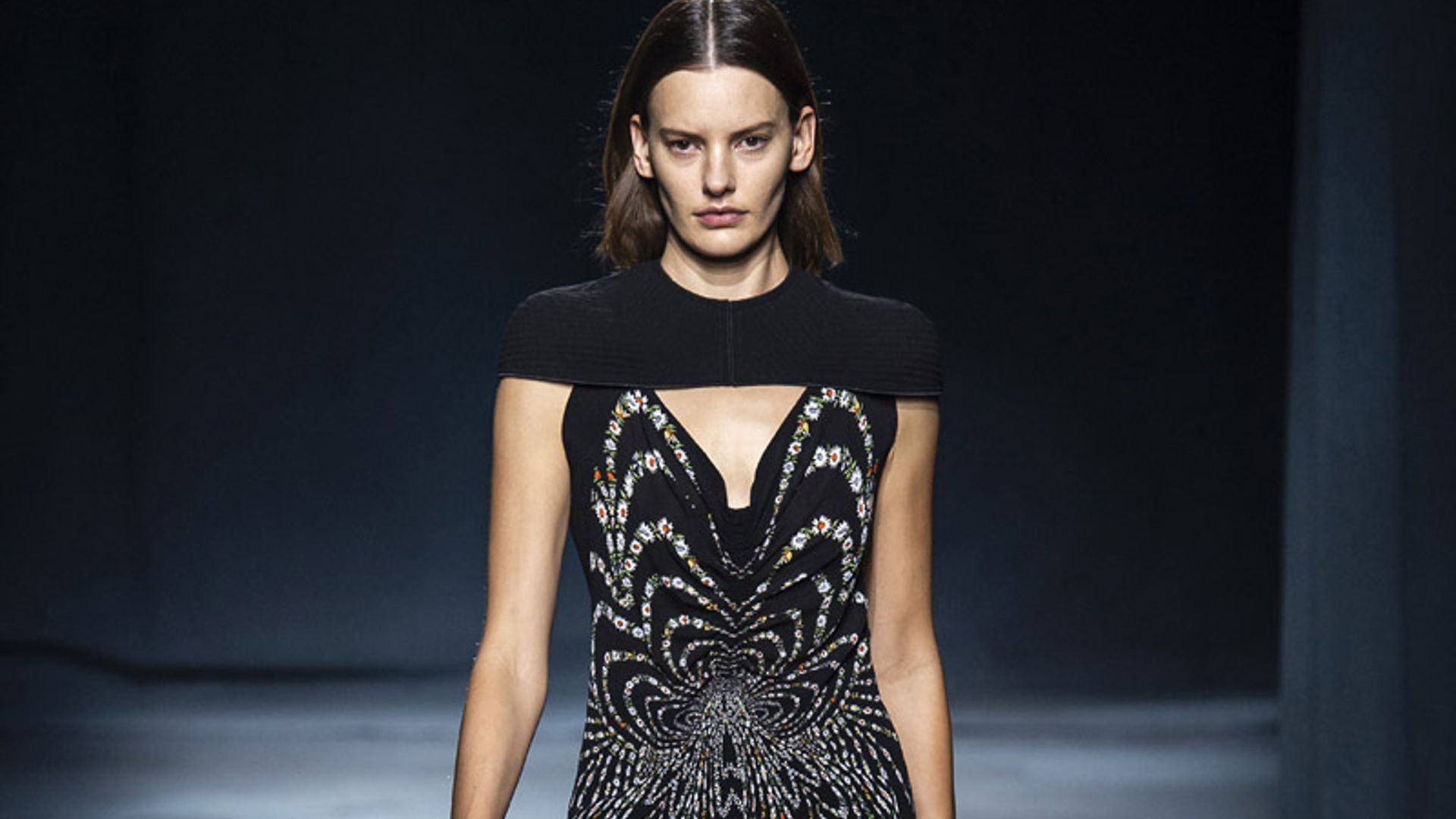 Givenchy desdibuja las líneas de género con sus propuestas más versátiles