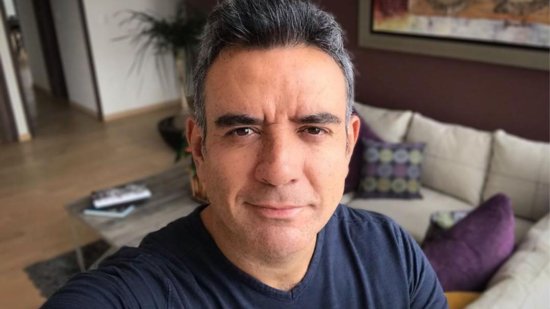 ¿Por qué salió en realidad Héctor Sandarti de Telemundo? Él mismo lo revela