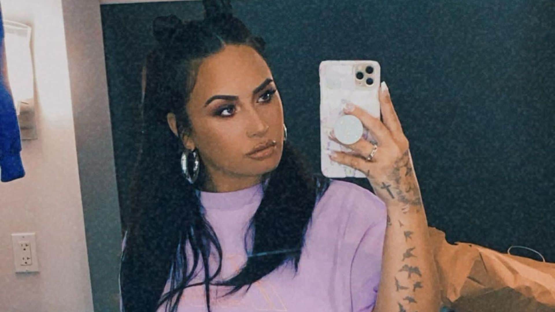 La faceta más desconocida de Demi Lovato: meditación para tener contacto... ¿con 'aliens'?
