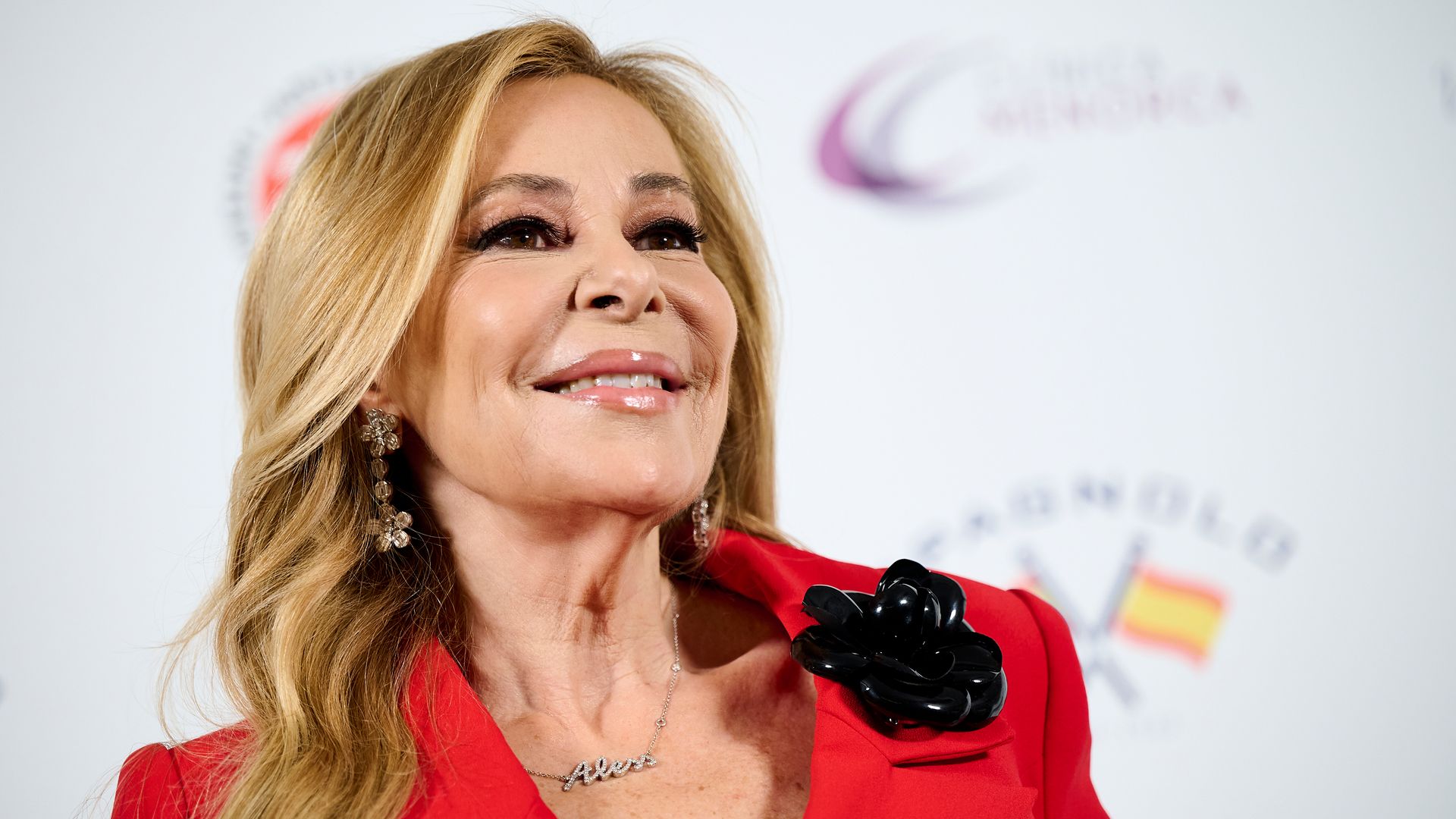 Ana Obregón se pronuncia ante los reportes que la vinculan con Jeffrey Epstein.