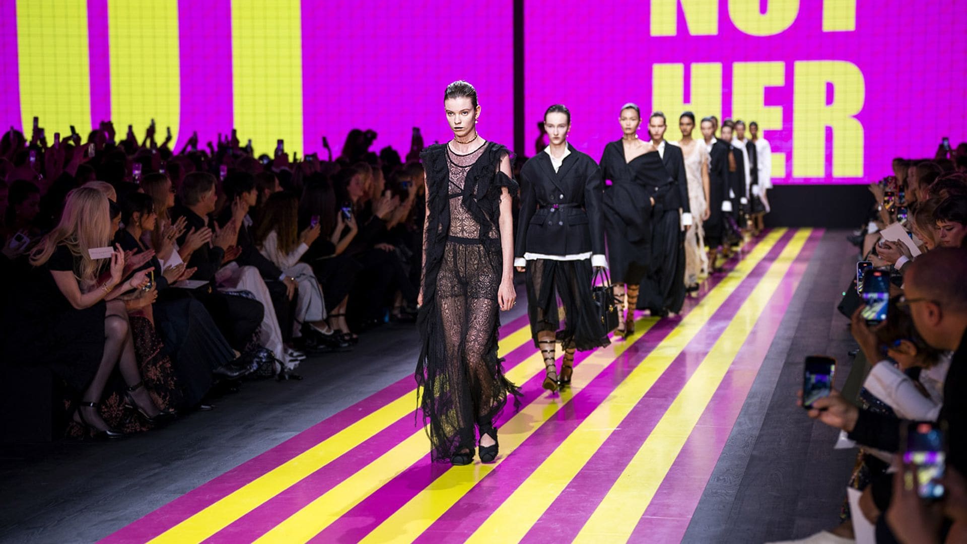 La fusión generacional de Dior, que apuesta por un nuevo concepto de moda