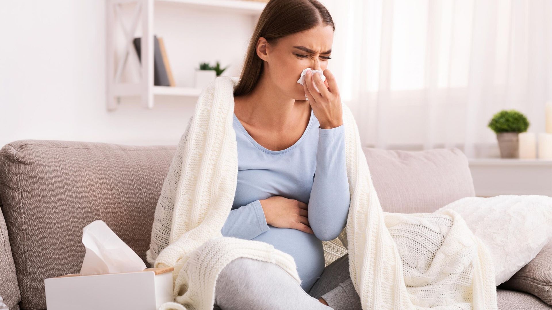 Si estás embarazada y tienes gripe, esto es lo que debes saber