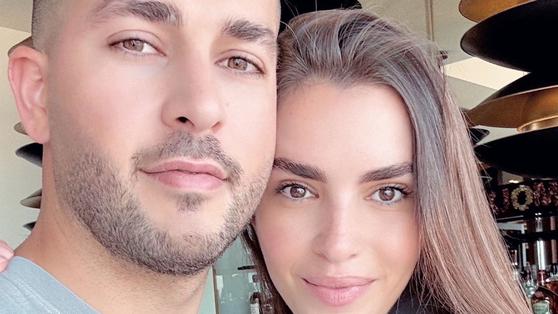 Hablamos con Zein AlQutami, la pareja del hijo del diseñador Elie Saab, sobre su compromiso matrimonial