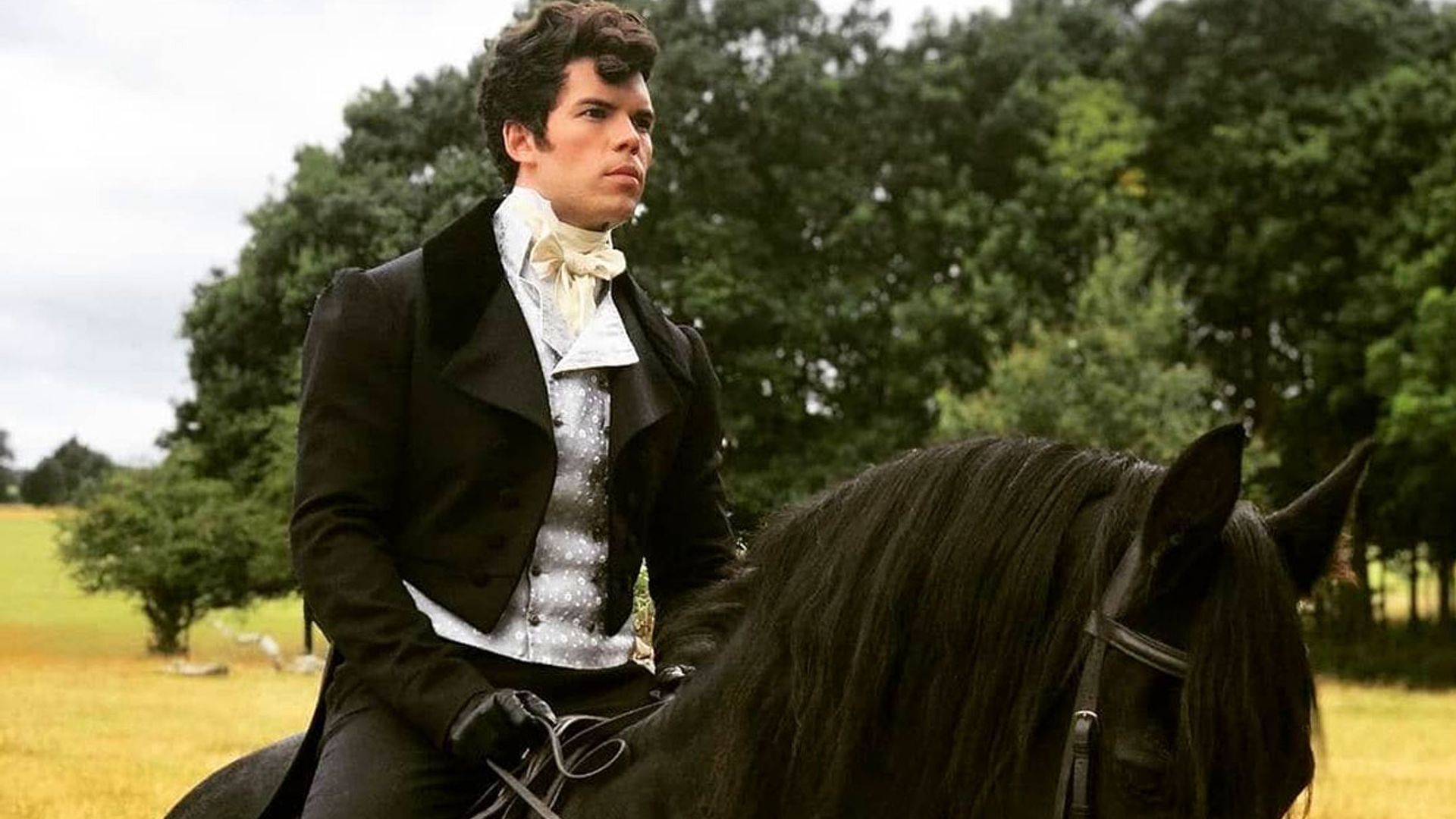 ¡Al galope! Primer vistazo al rodaje de la segunda temporada de 'Los Bridgerton'