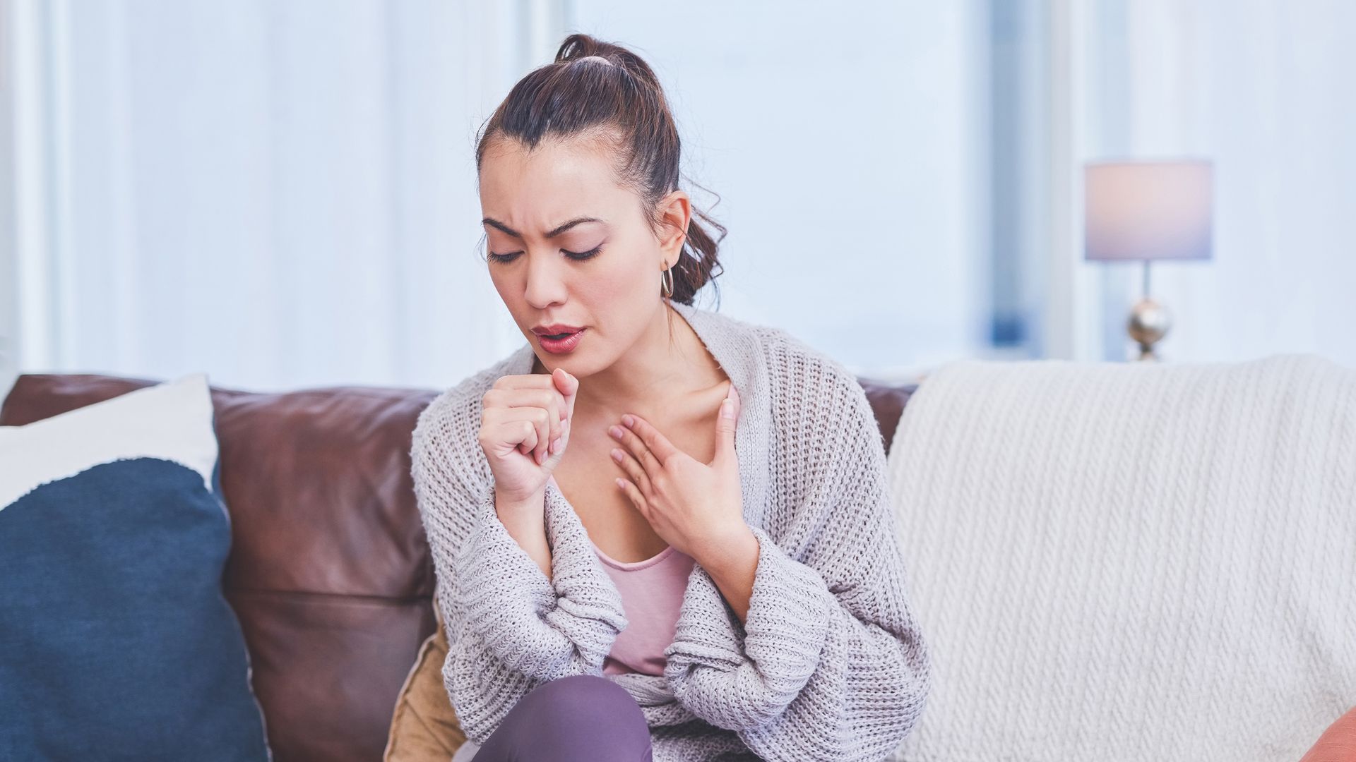 ¿Toser después de comer es normal? Un médico nos da la respuesta