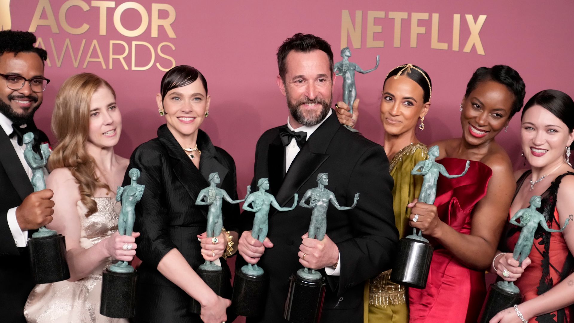 ¿Quiénes fueron los grandes vencedores de la noche? De Jessie Buckley a 'The Pitt', la lista completa de ganadores