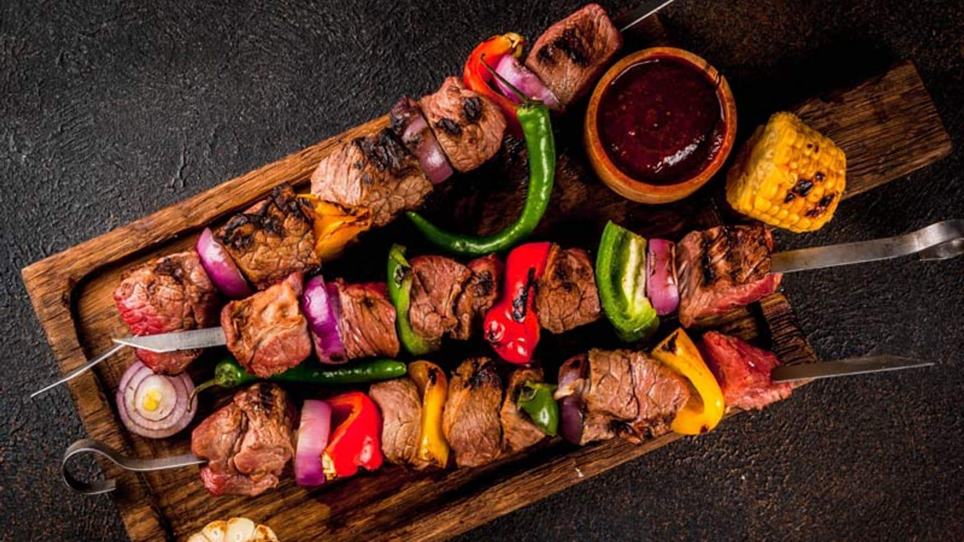 Brocheta de buey y verduras