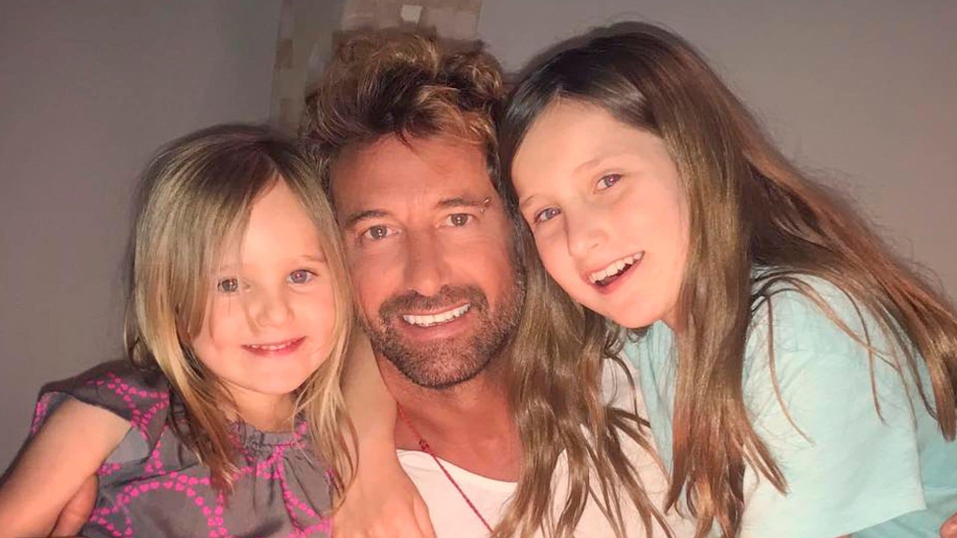 Gabriel Soto y sus retos como papá de dos niñas: ‘Sé que crecerán y que llegarán los noviecitos’