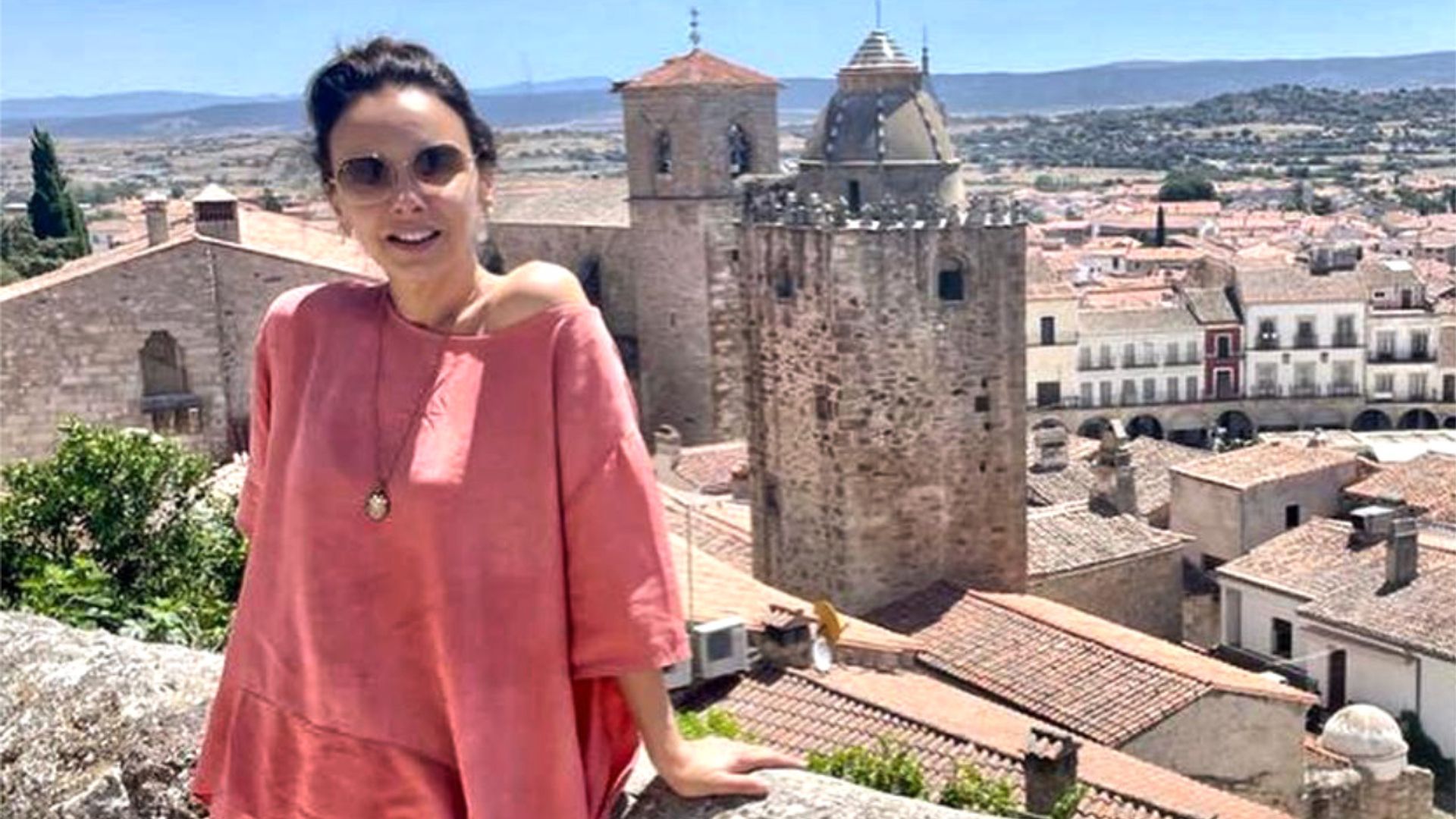 El planazo de Chenoa por Extremadura tras la emocionante boda de Soraya Arnelas