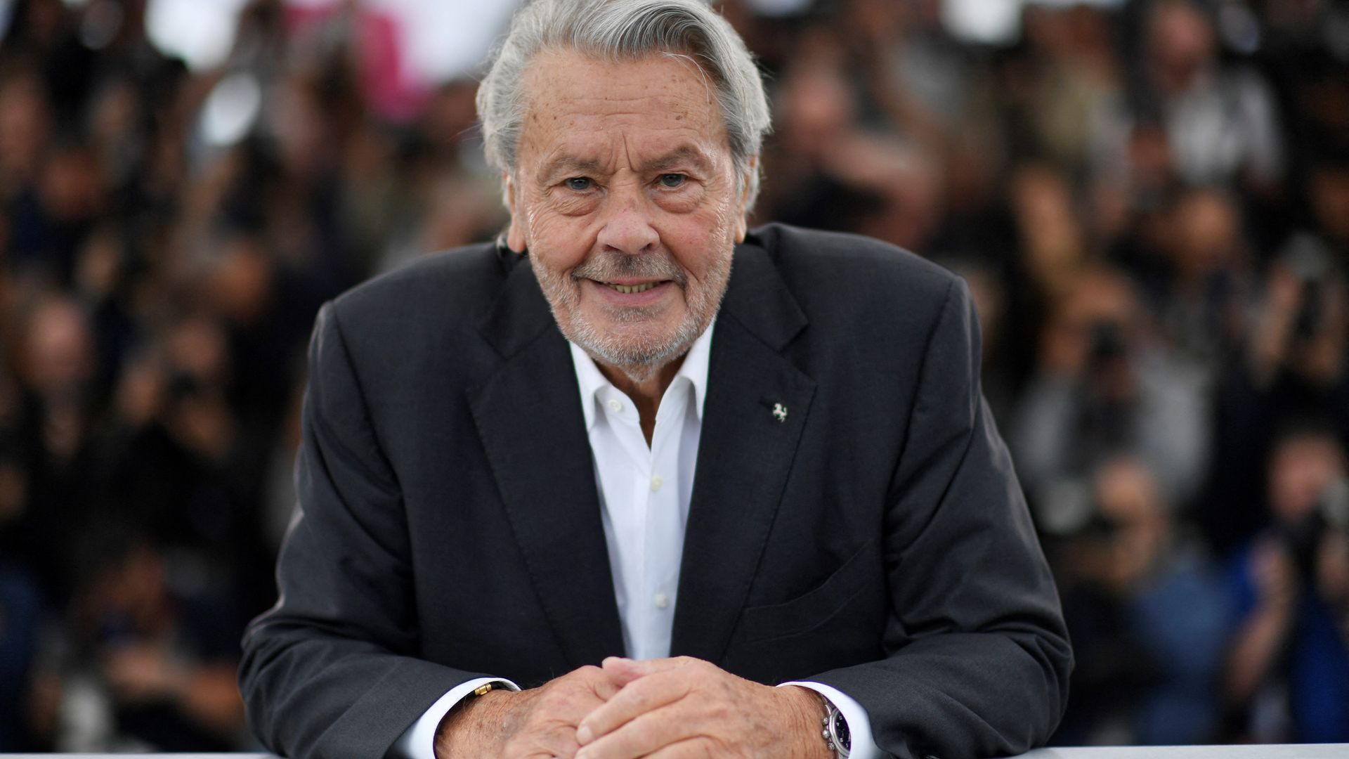 El testamento secreto de Alain Delon reabre la guerra entre sus tres hijos
