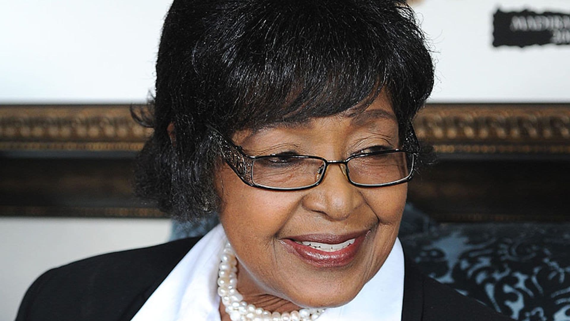 Muere Winnie Mandela, activista y exmujer de Nelson Mandela