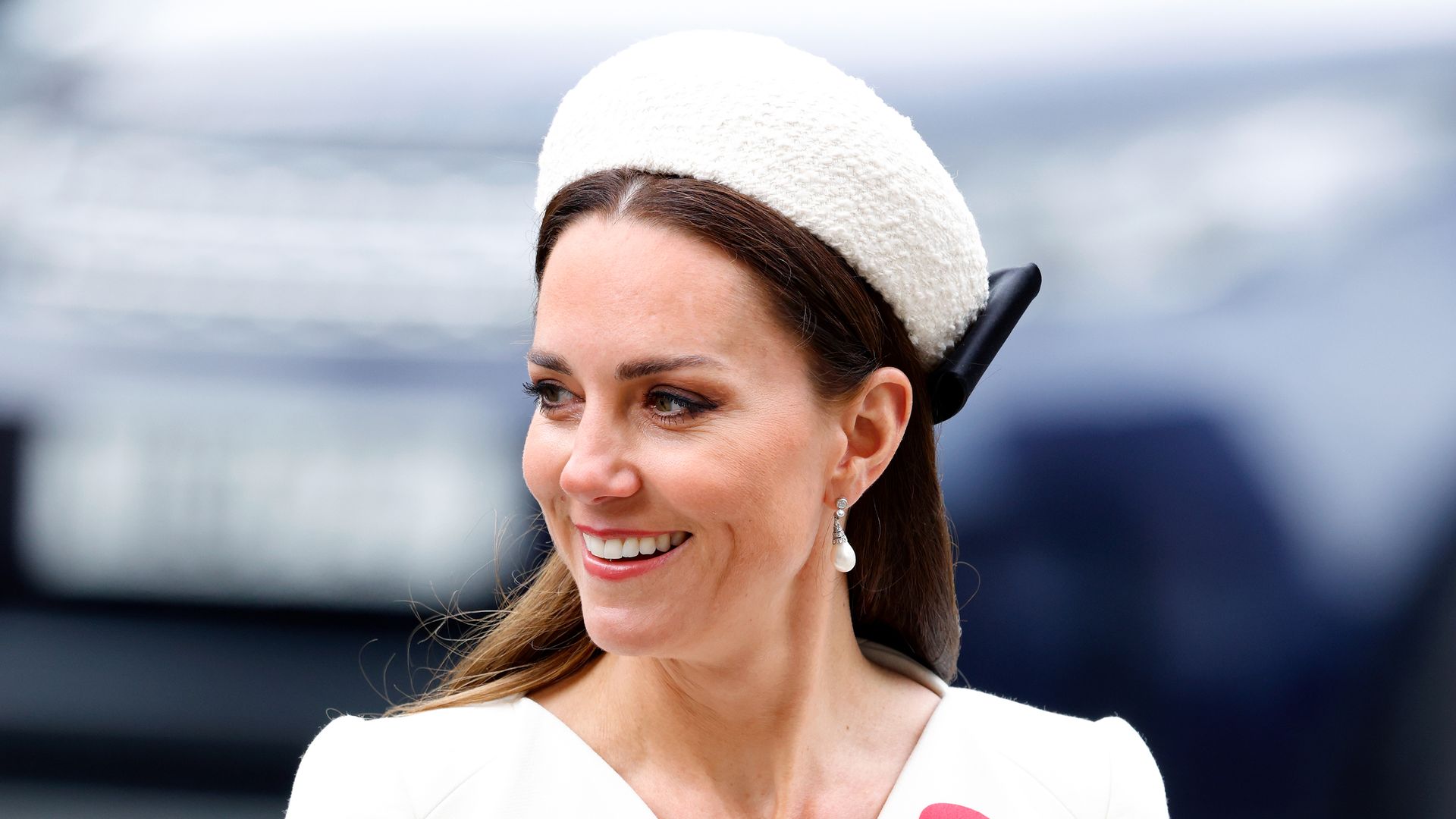 La princesa Kate lució un vestido de novia para el día más importante de la princesa Charlotte