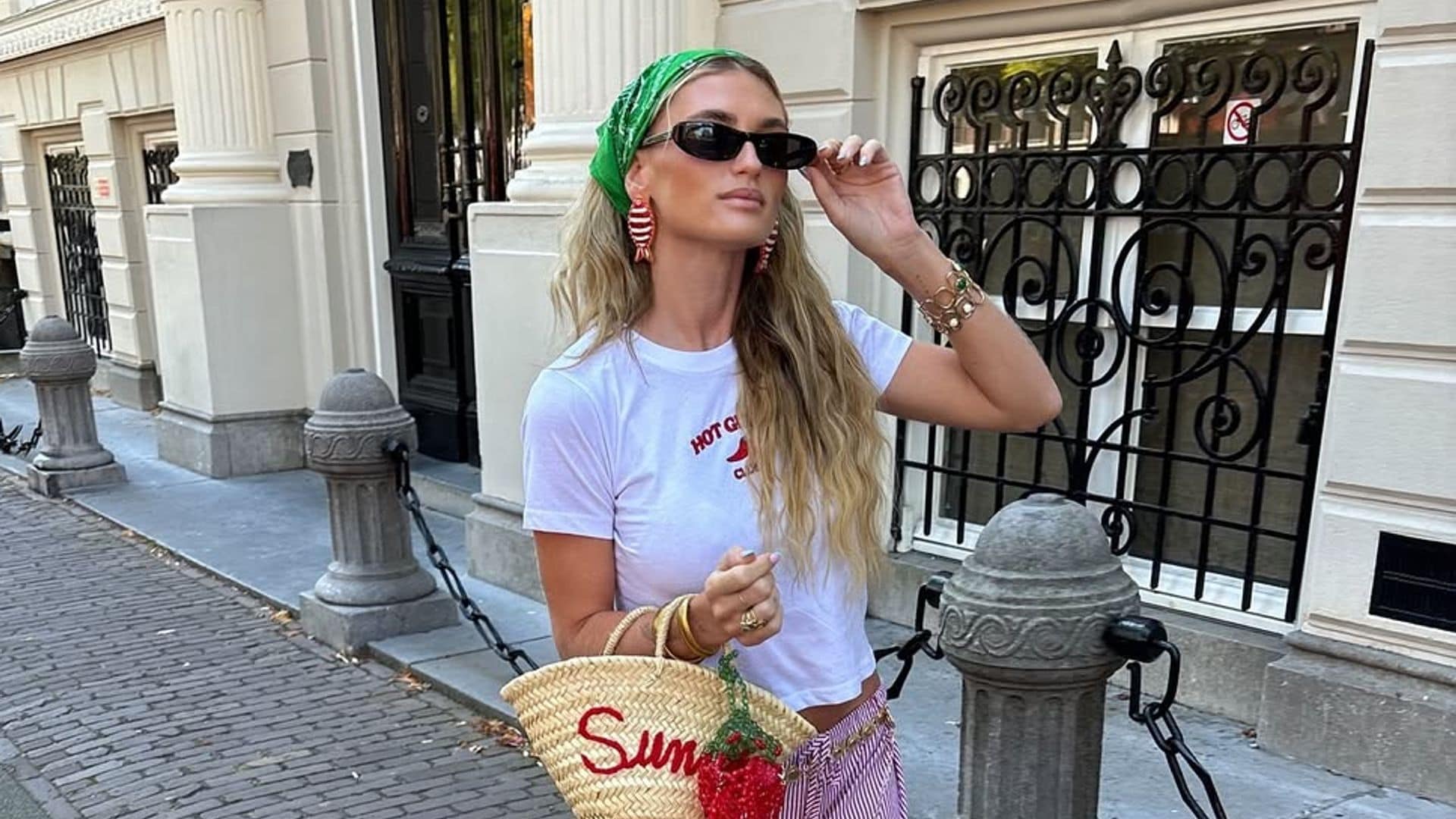 Ni collar ni diadema: estos pañuelos son todo lo que tu look necesita este verano