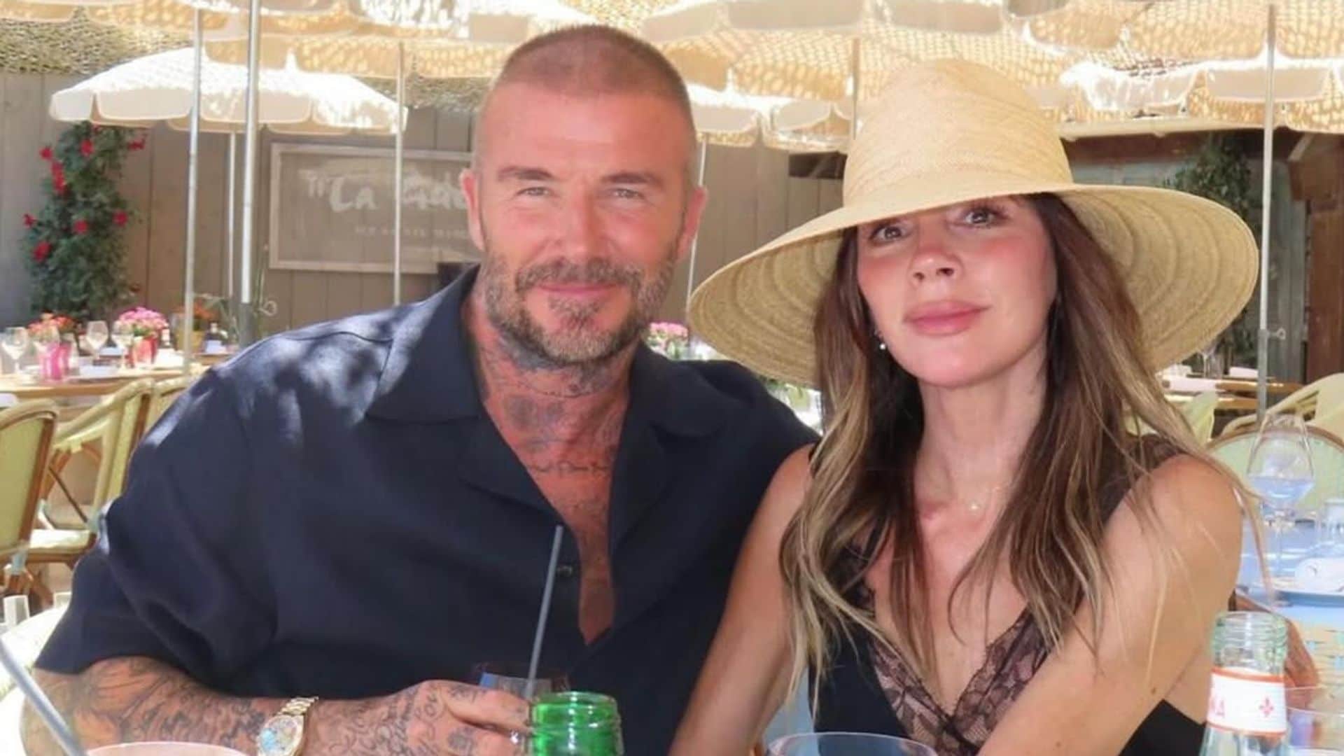 Los Beckham presumen de cuerpos de escándalo en vacaciones, con guiño a su hijo Brooklyn