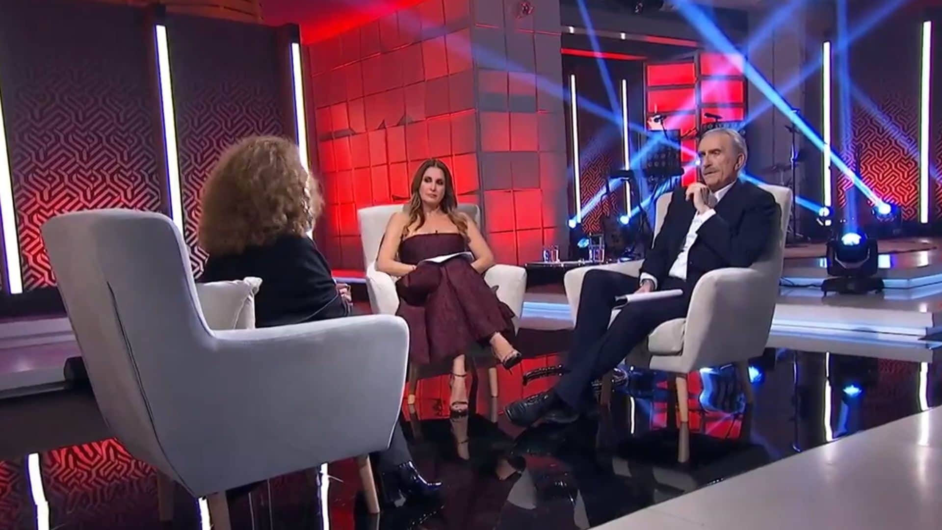 Juan y Medio y Lolita, frente a frente en un plató de televisión