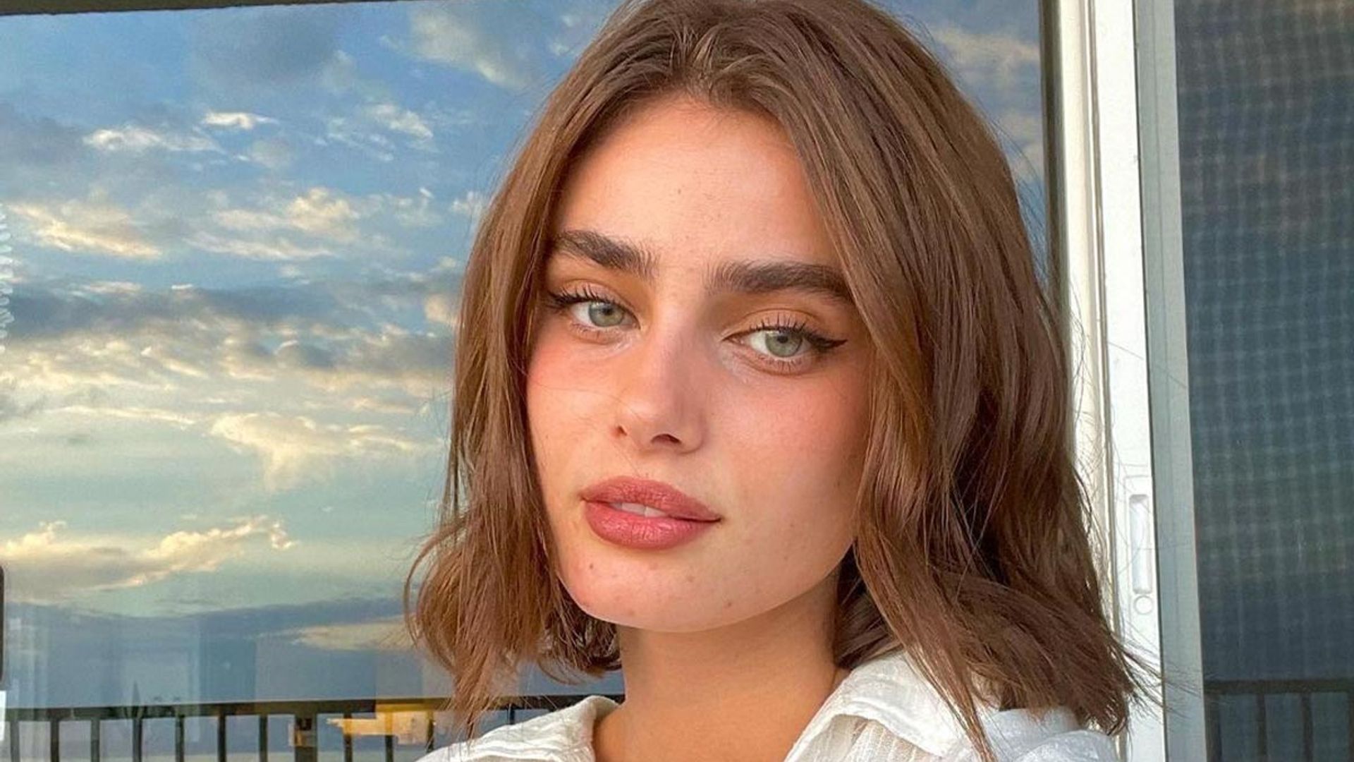¿No sabes hacerte bien el 'eyeliner'? Con estos 4 trucos fáciles te convertirás en toda una experta