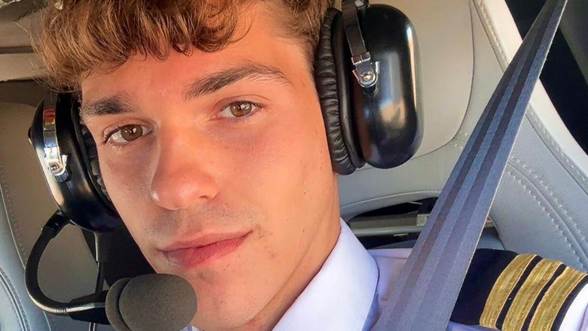 Hablamos con David Virosta, el piloto prodigio de 20 años que es un fenómeno viral: “Mi madre ha hecho que hoy esté donde estoy”