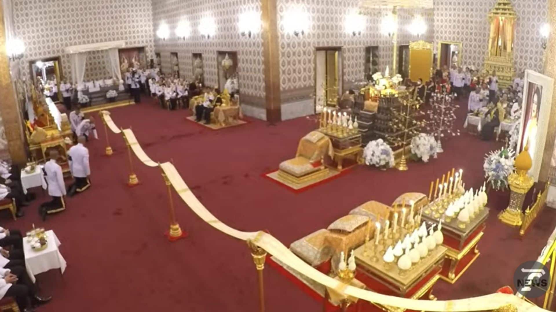 La Familia Real de Tailandia rinde homenaje a la reina Sirikit en un funeral cargado de simbolismo