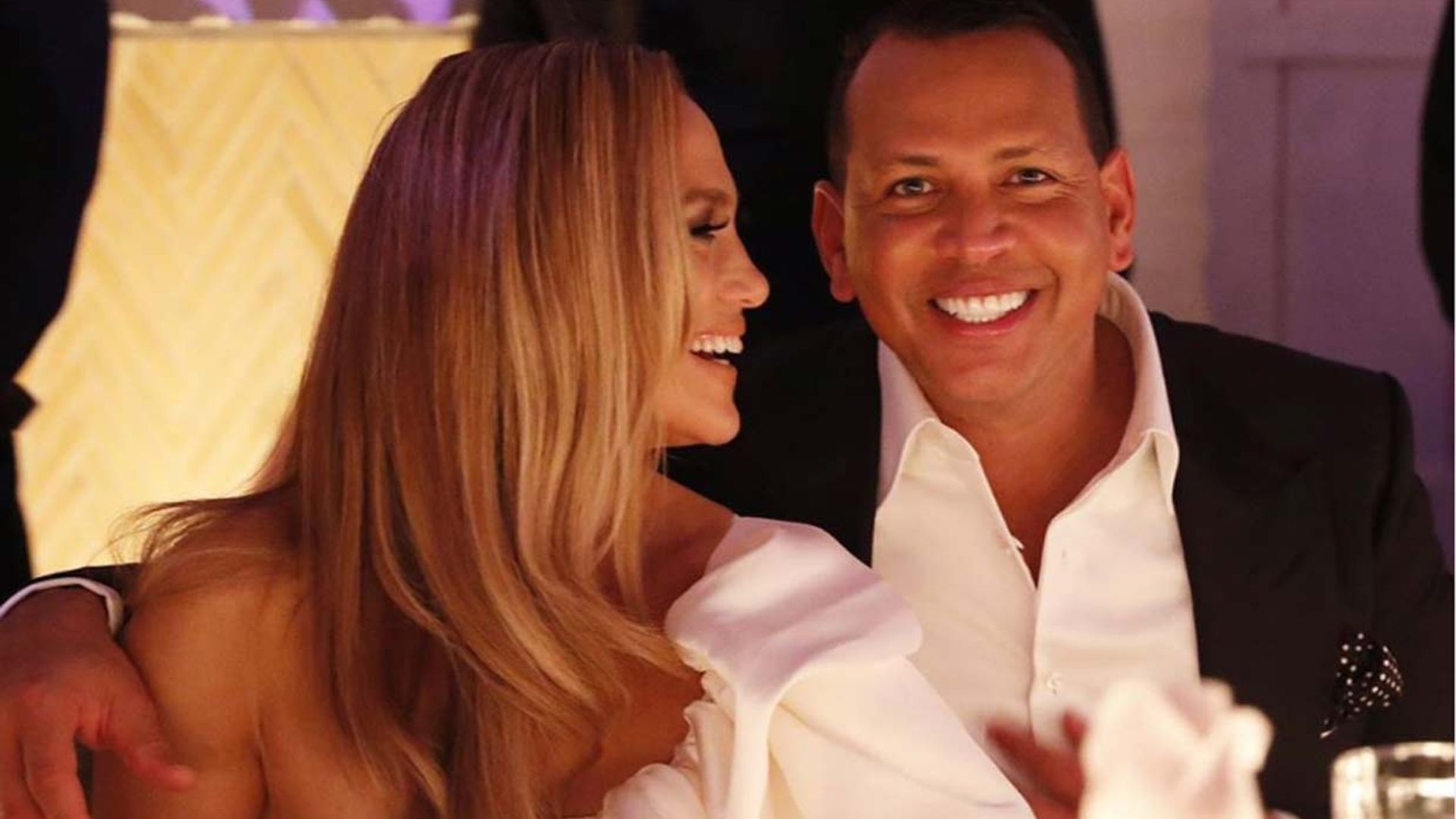Alex Rodríguez intenta bailar como Jennifer Lopez y el resultado es divertidísimo