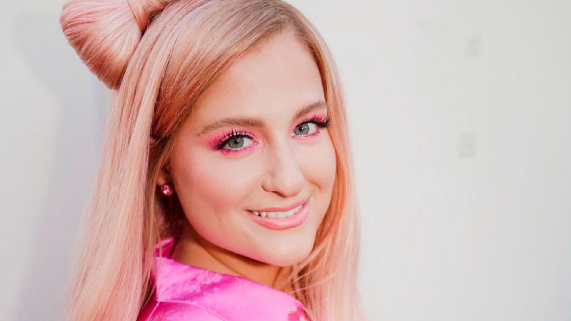 Nervios y mucha emoción: Así reaccionó Meghan Trainor al saber que estaba embarazada por segunda vez