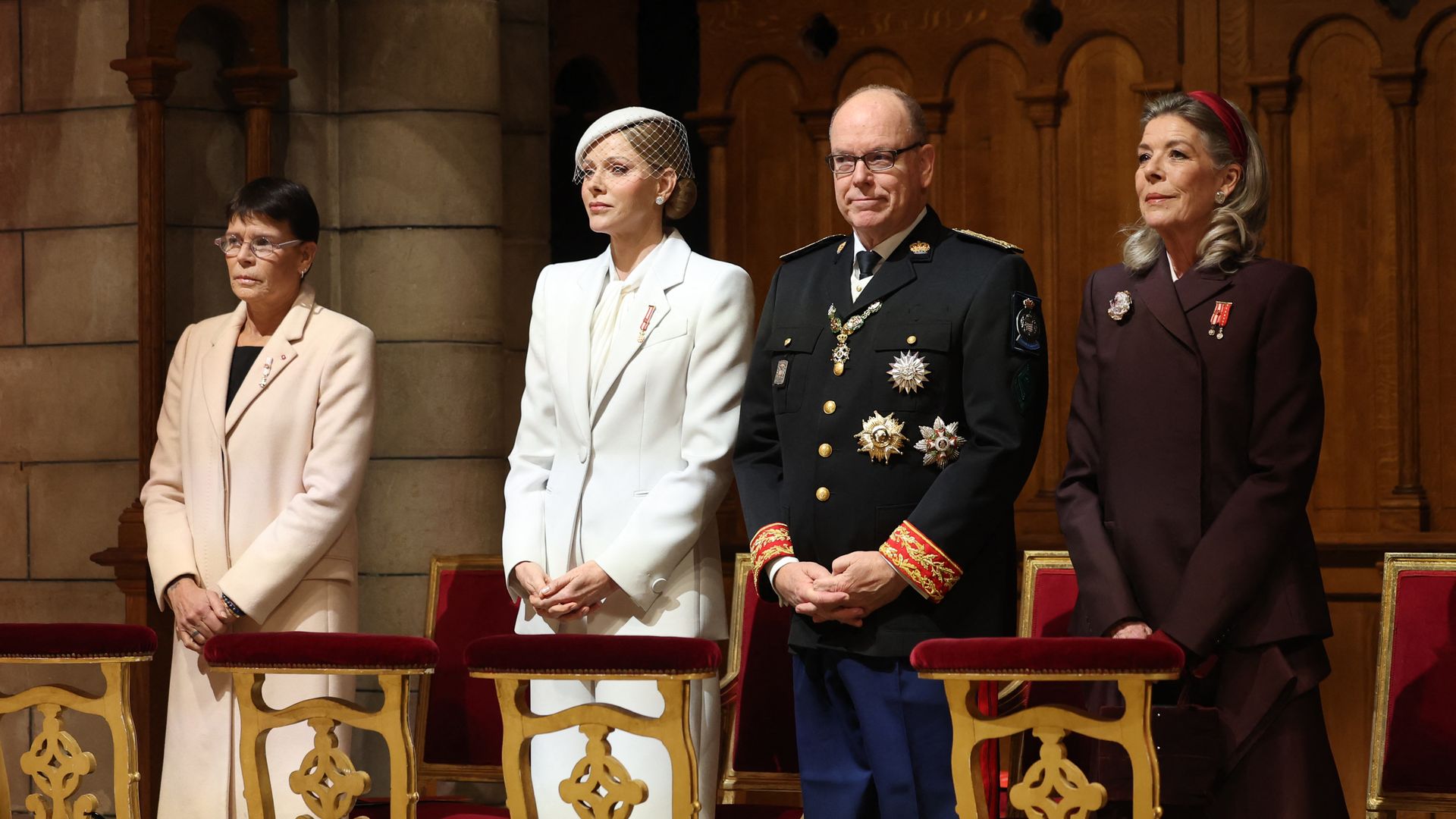 Alberto y Charlene de Mónaco en el Día Nacional junto a Carolina y Estefanía