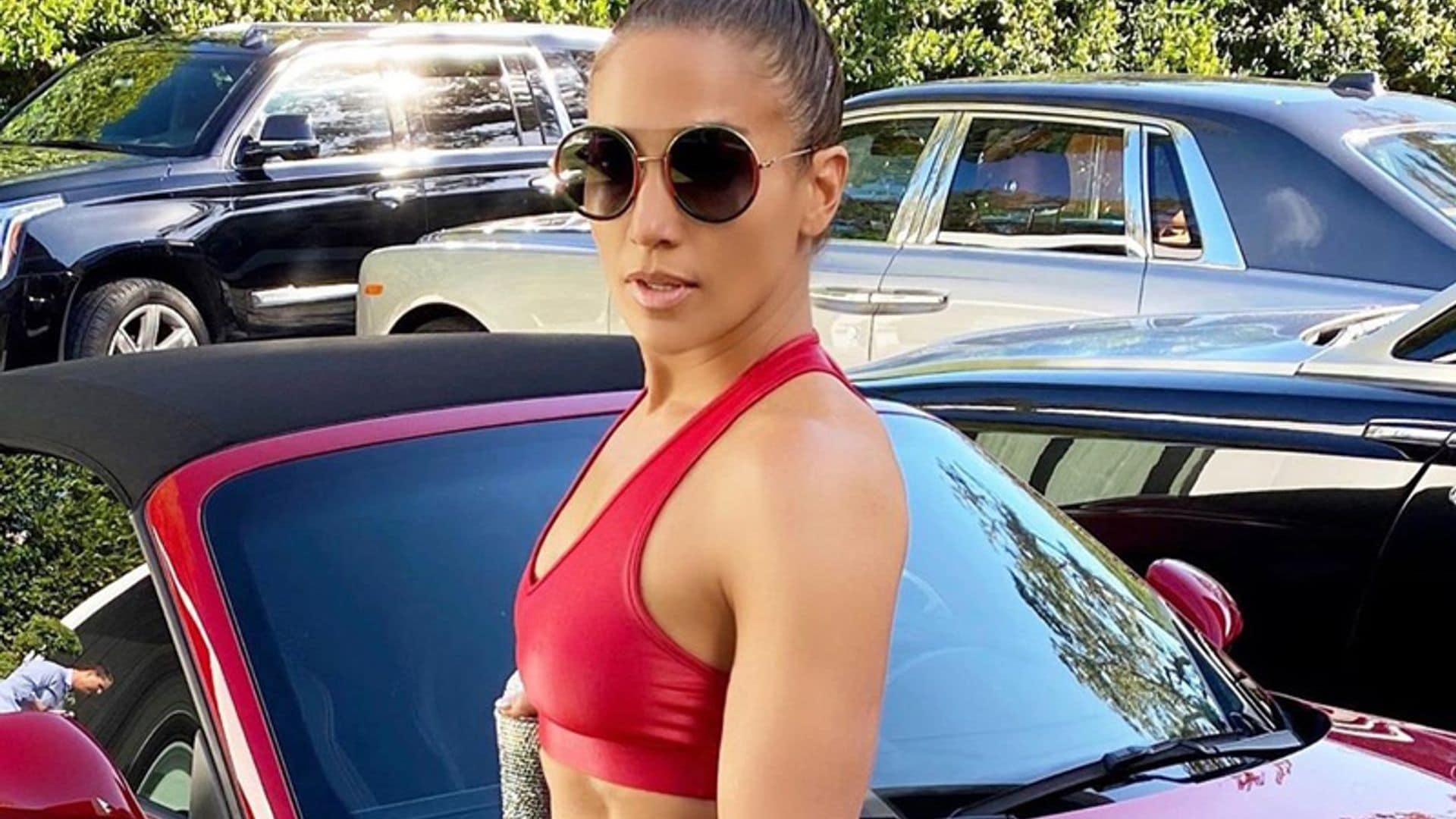 Los 5 secretos de Jennifer Lopez para tener unos abdominales perfectos a los 50