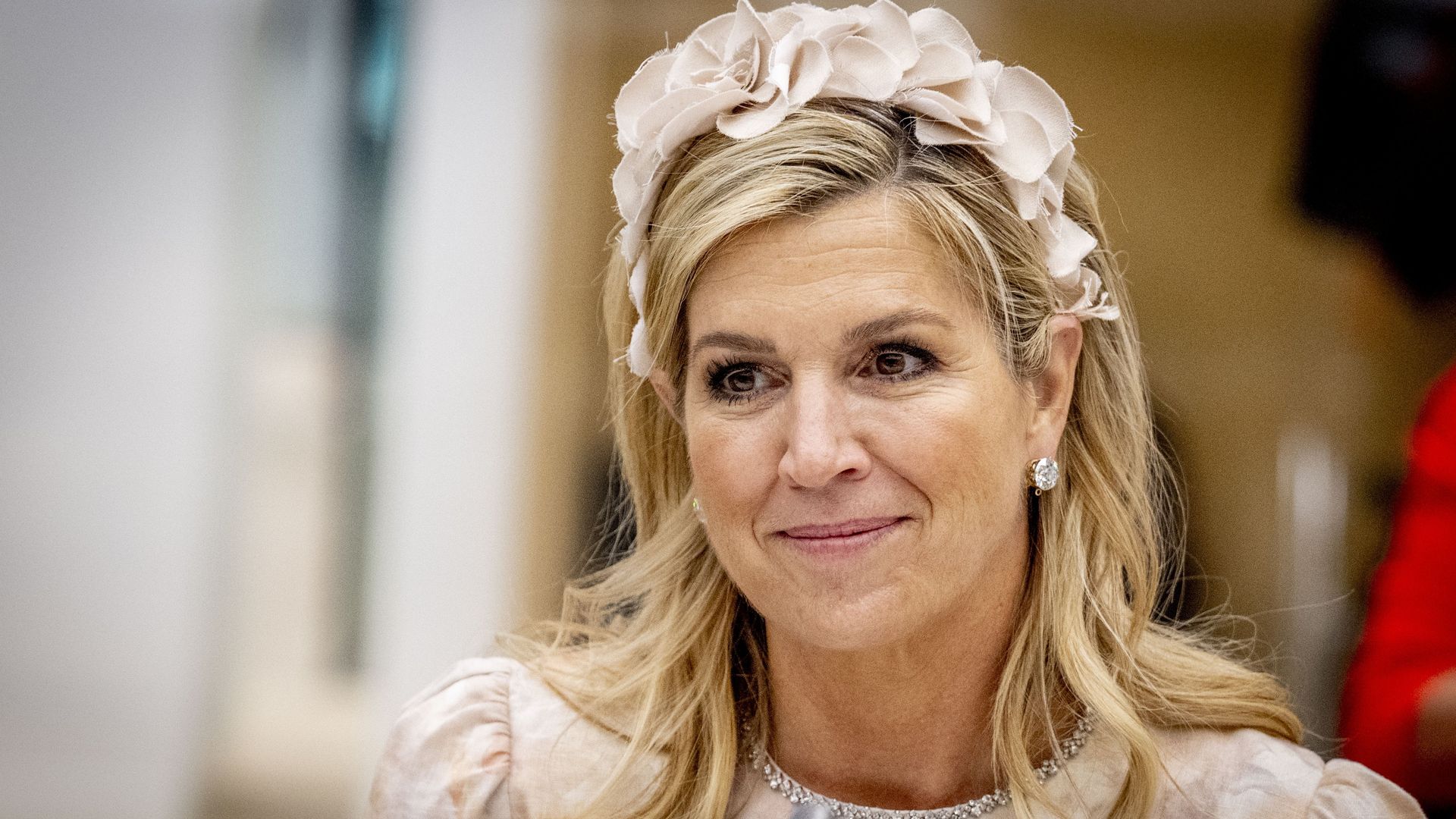 Máxima de Holanda recupera el vestido de lino con 