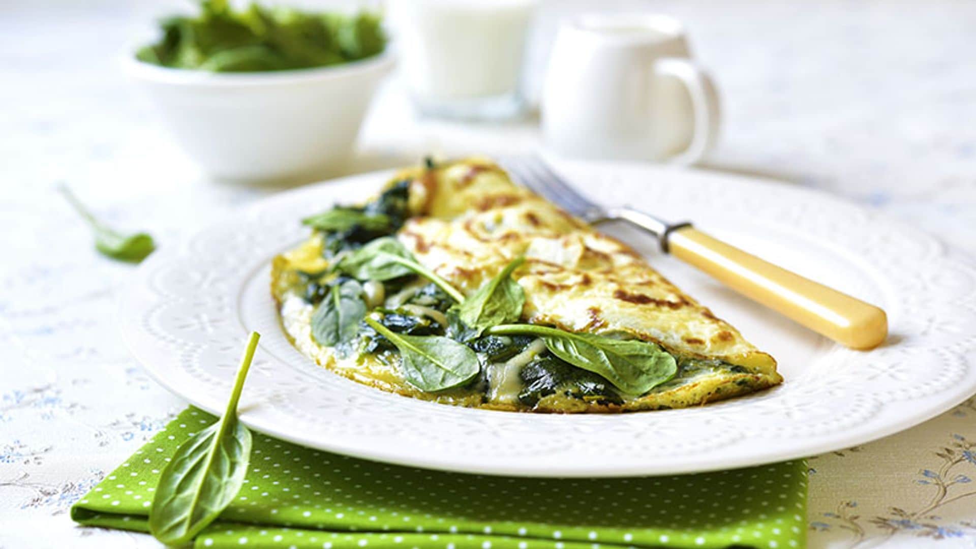 Tortilla francesa con queso aromatizada al tomillo