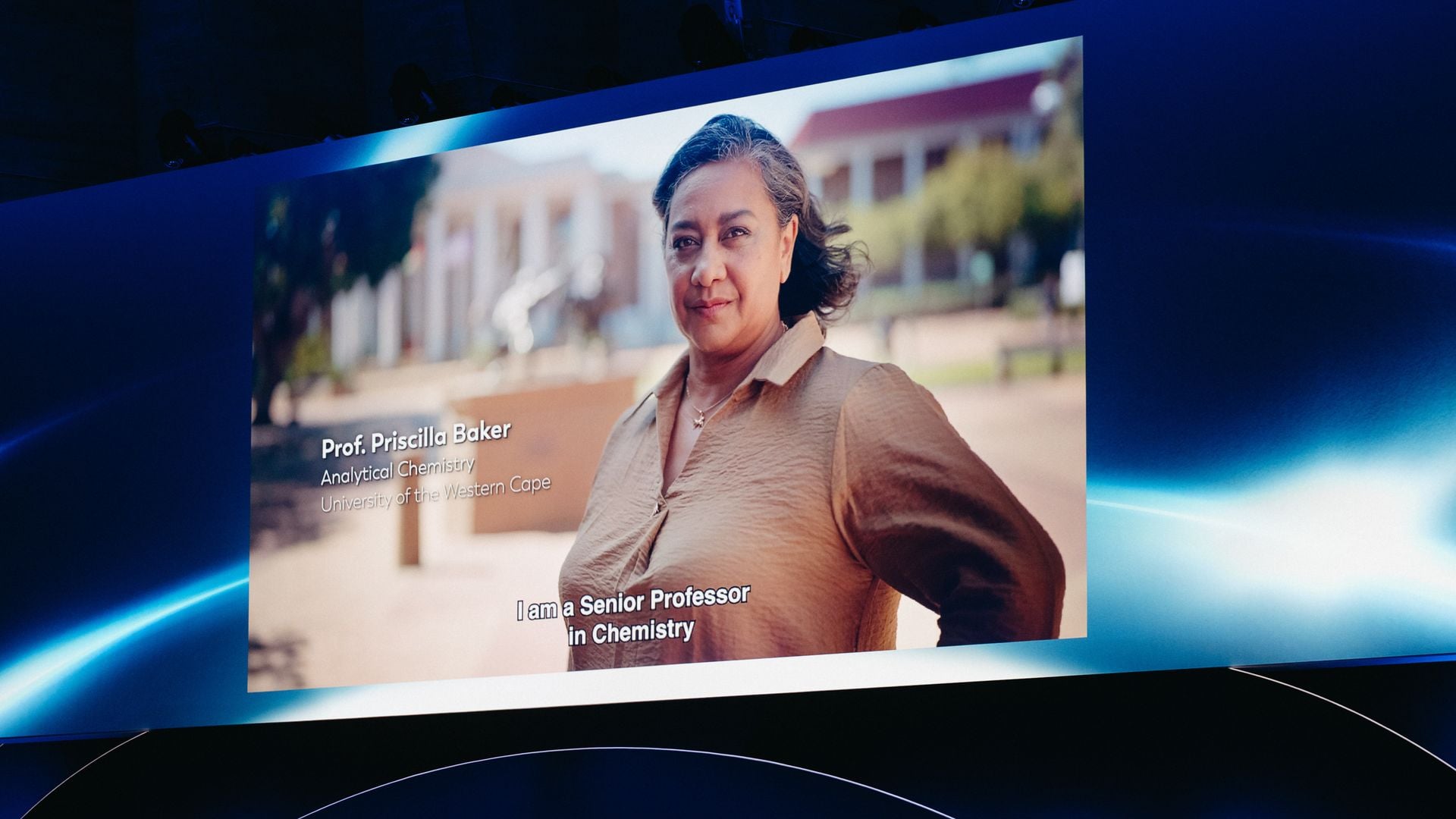 Profesora Priscilla Baker, química analítica de la Universidad del Cabo Occidental, Sudáfrica.