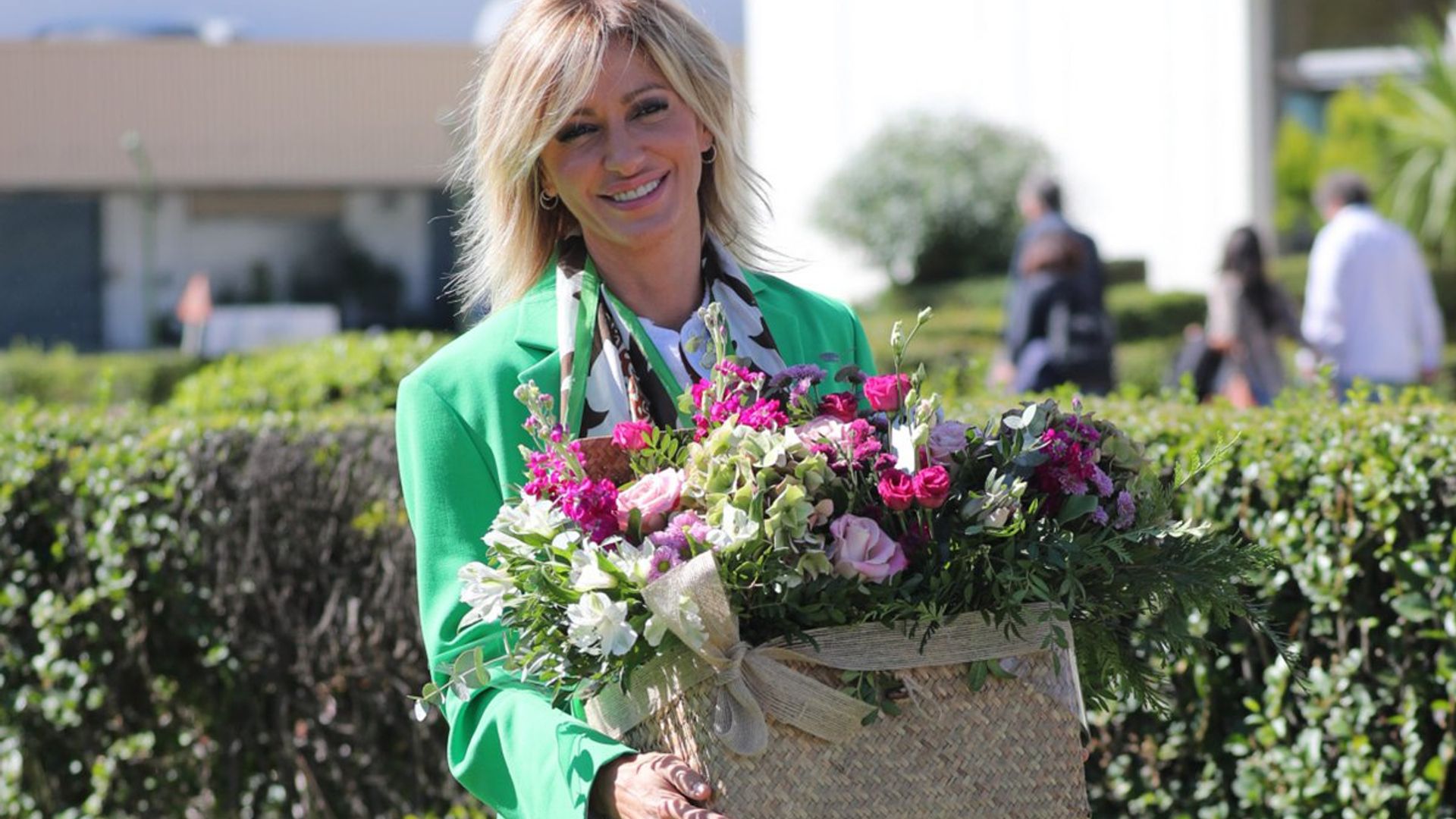 Susanna Griso, radiante, en su cincuenta y dos cumpleaños, tras confirmar ‘¡HOLA!’ su amistad con Joaquín Güell