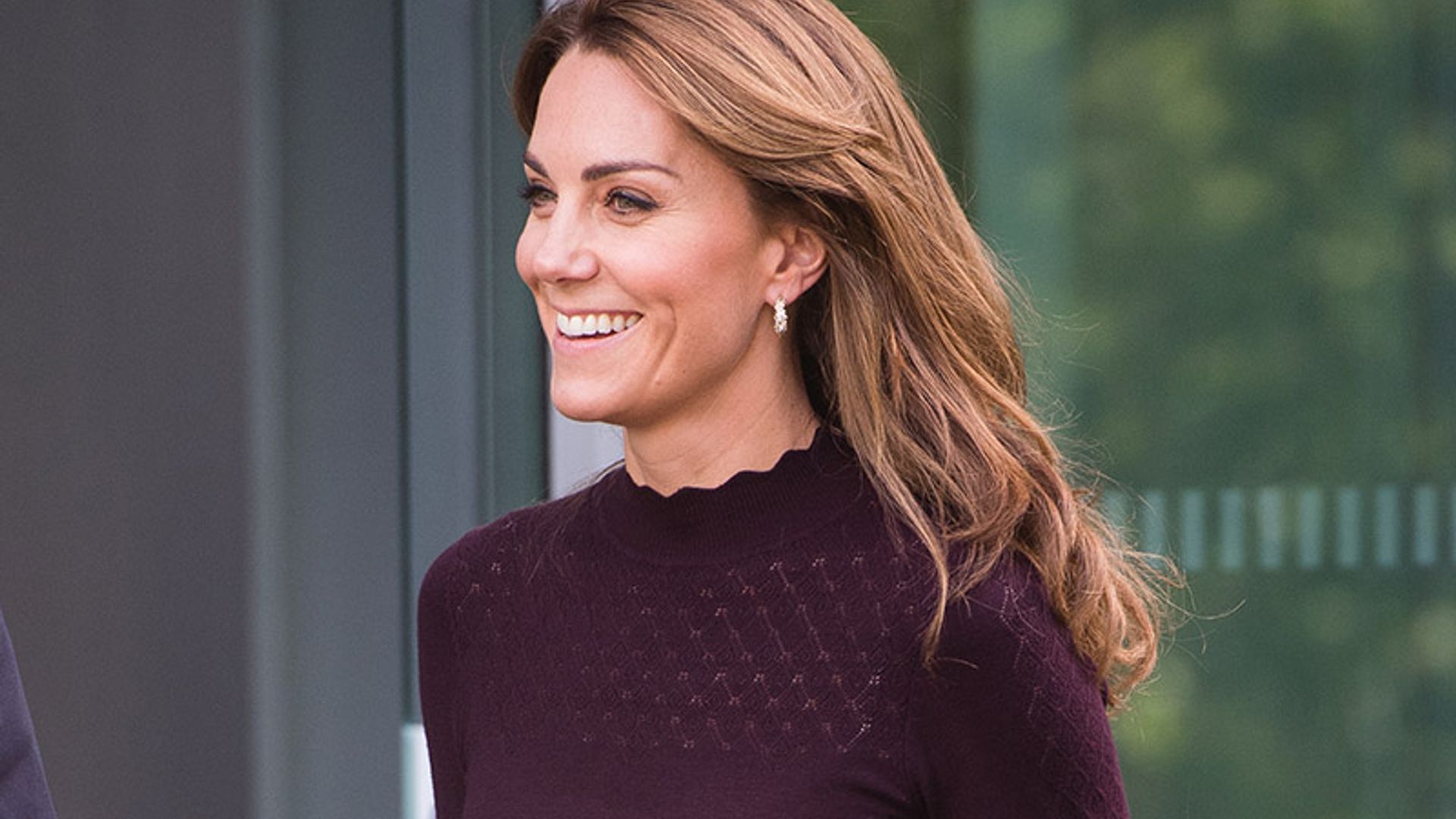 En una foto inédita, Kate convence con su look más relajado en vaqueros y zapatillas
