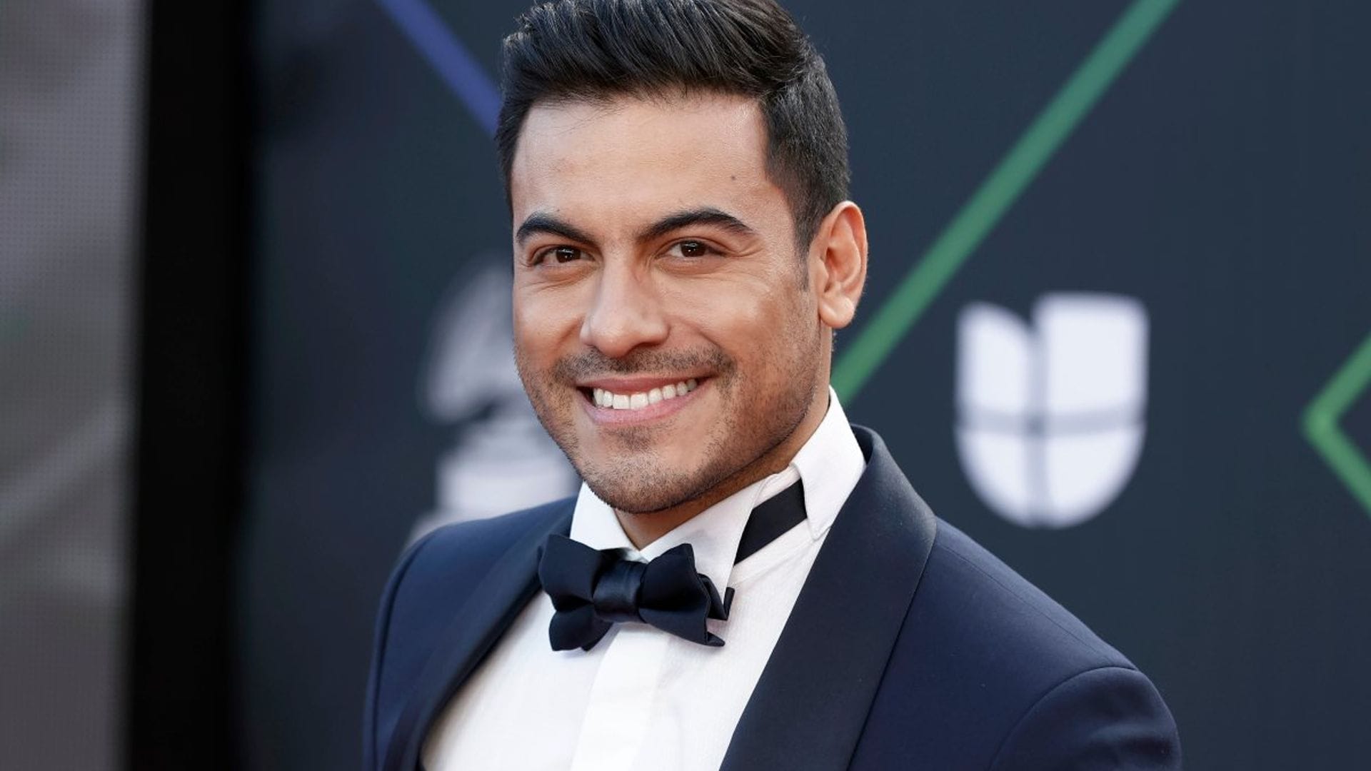 'Mi sonrisa lo dice todo', Carlos Rivera habla por primera vez del nacimiento de su hijo León