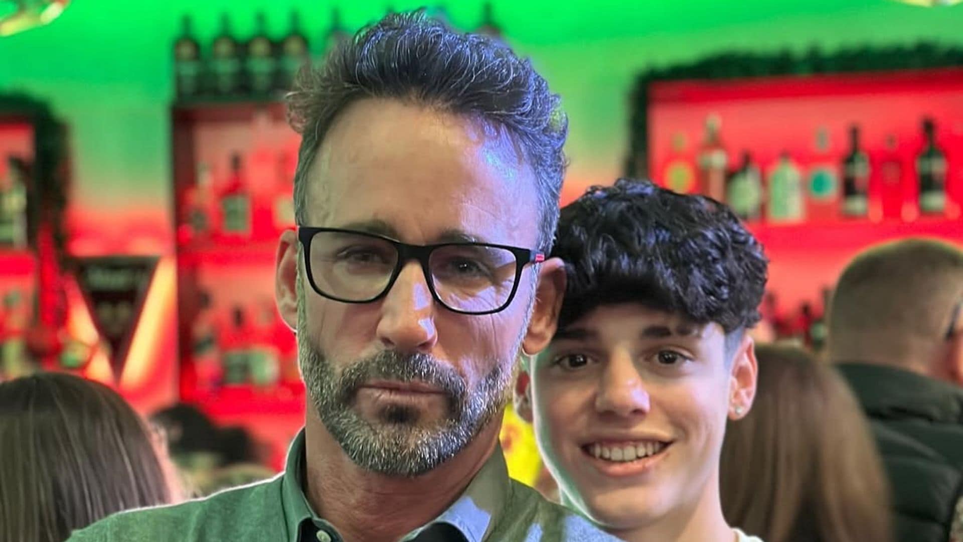 Así es el hijo de Álvaro Muñoz Escassi y Lara Dibildos, de 18 años, que ha hecho llorar de emoción al jinete