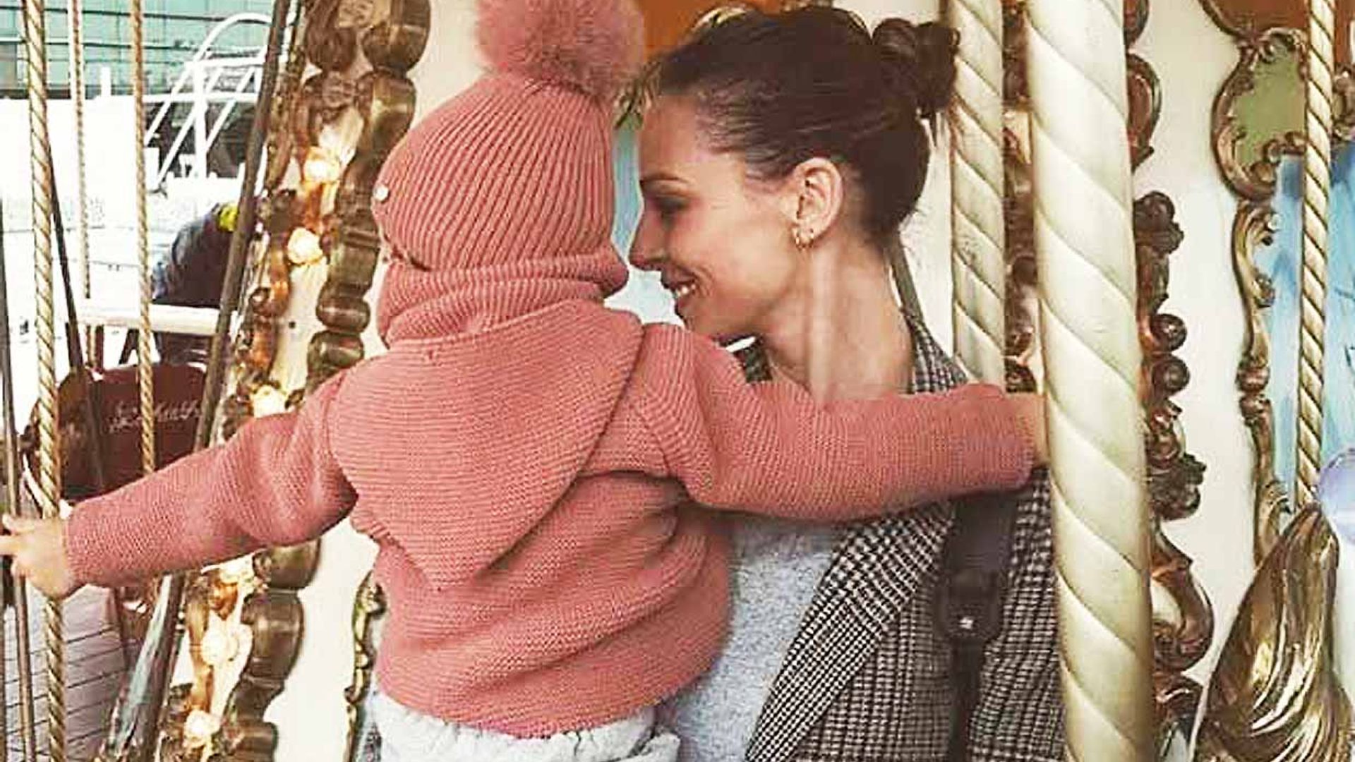La tierna imagen de Eva González con el pequeño Cayetano que describe 'lo mejor' de su cuarentena