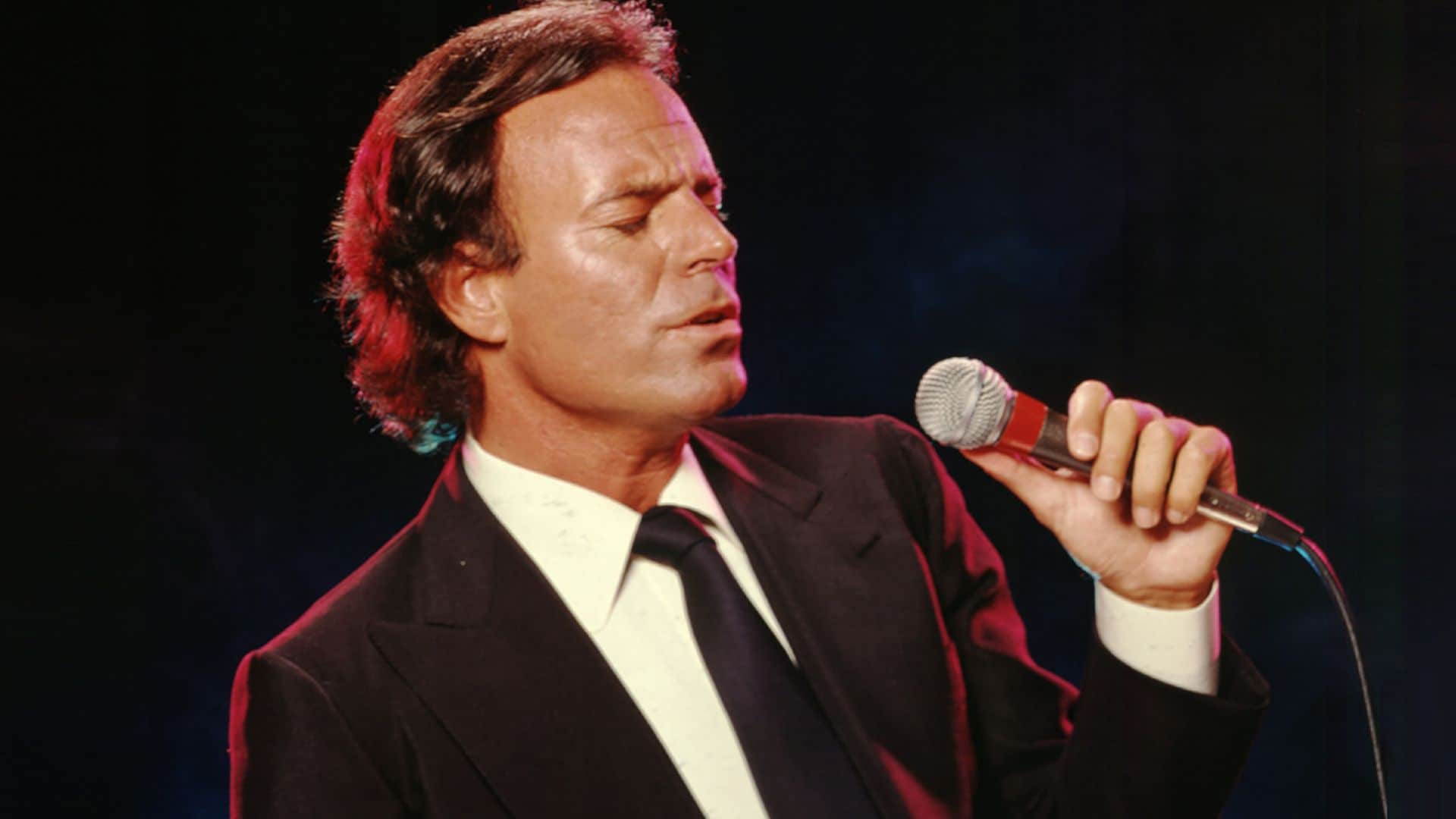 Julio Iglesias cumple 78 años agradecido con el 'motor de su vida'