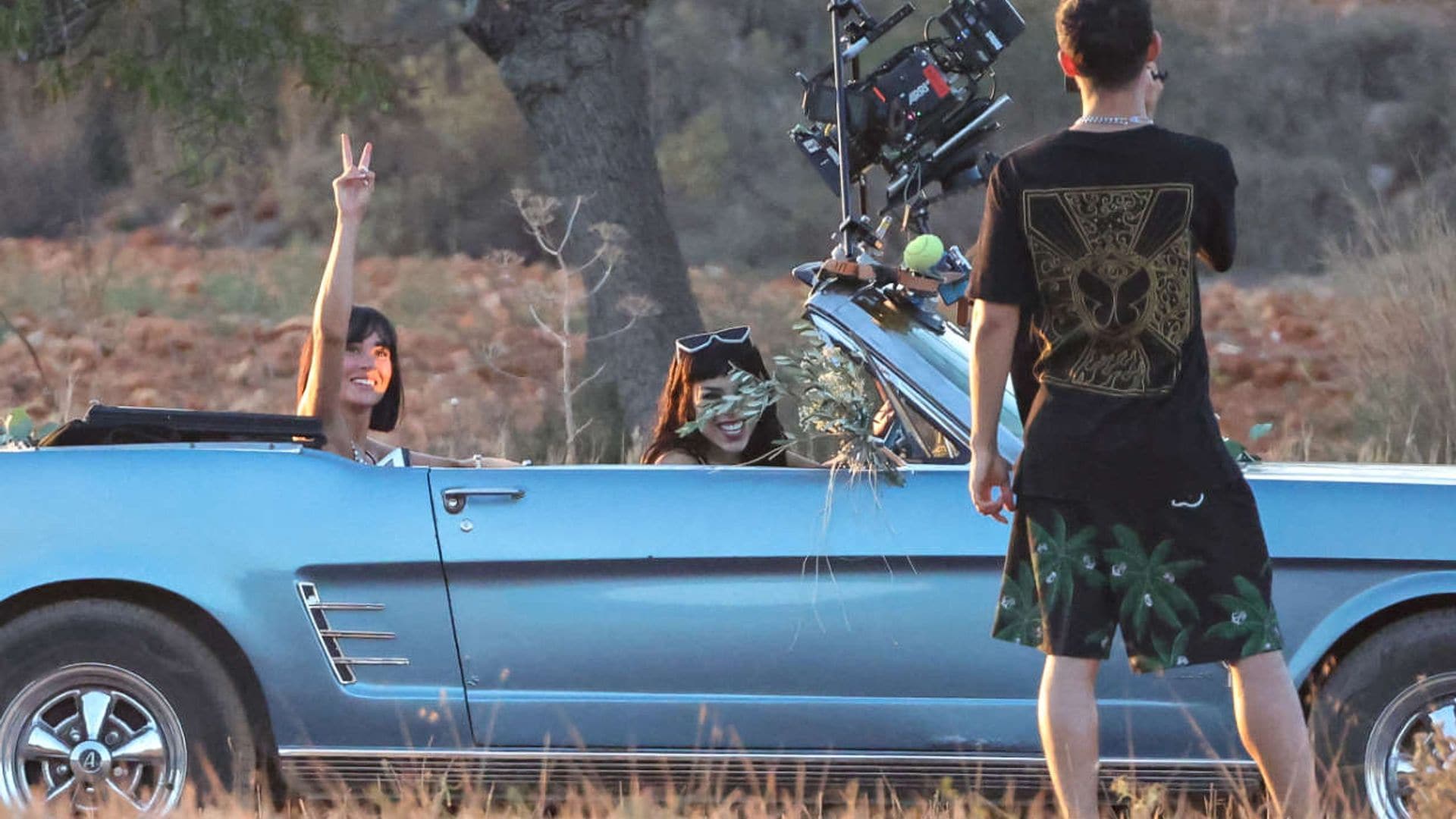 ¡Sorpresa! Las imágenes del videoclip que Aitana y Danna Paola han grabado juntas en Ibiza