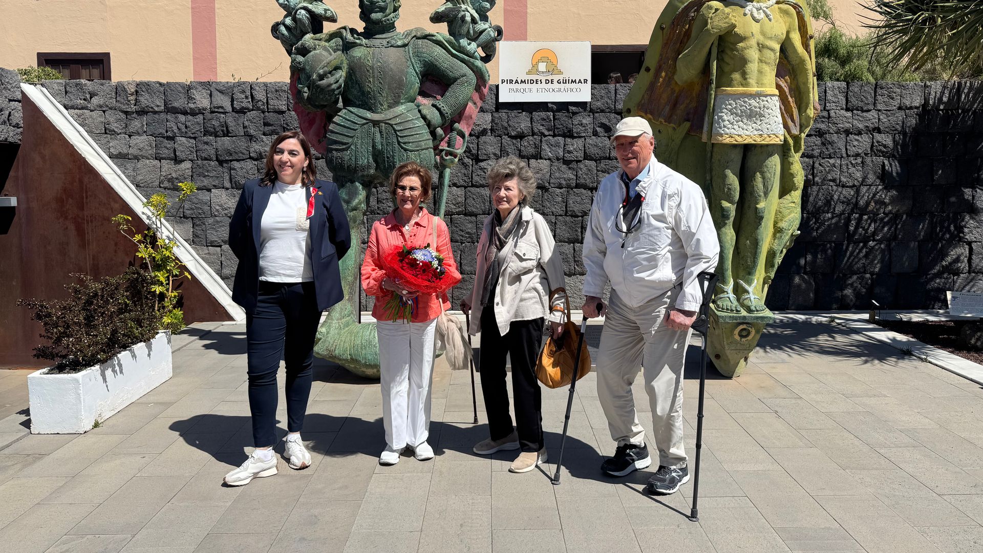 Todo sobre la visita secreta de los reyes de Noruega a Tenerife tras los pasos de un explorador amigo de la familia