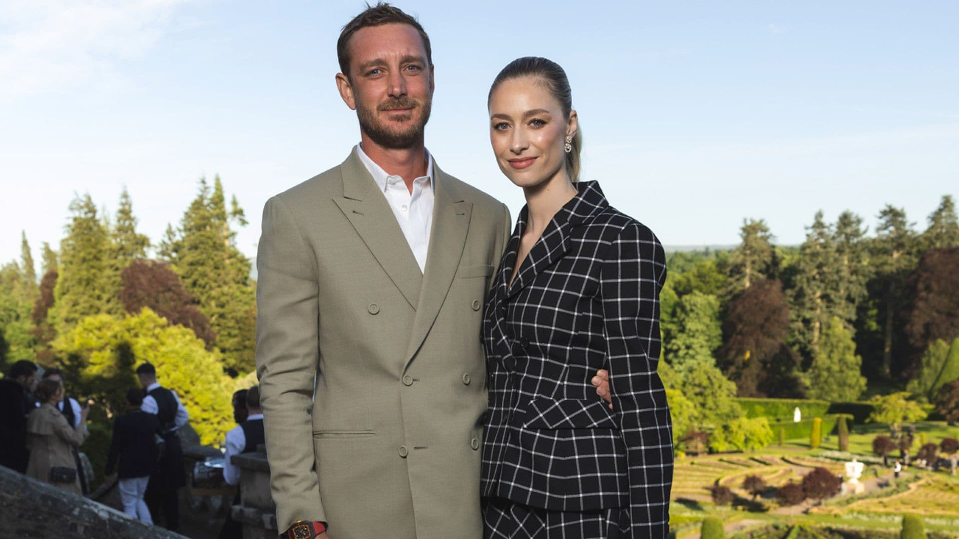 De Beatrice Borromeo y Pierre Casiraghi a Gala González: los invitados al desfile de Dior en Escocia