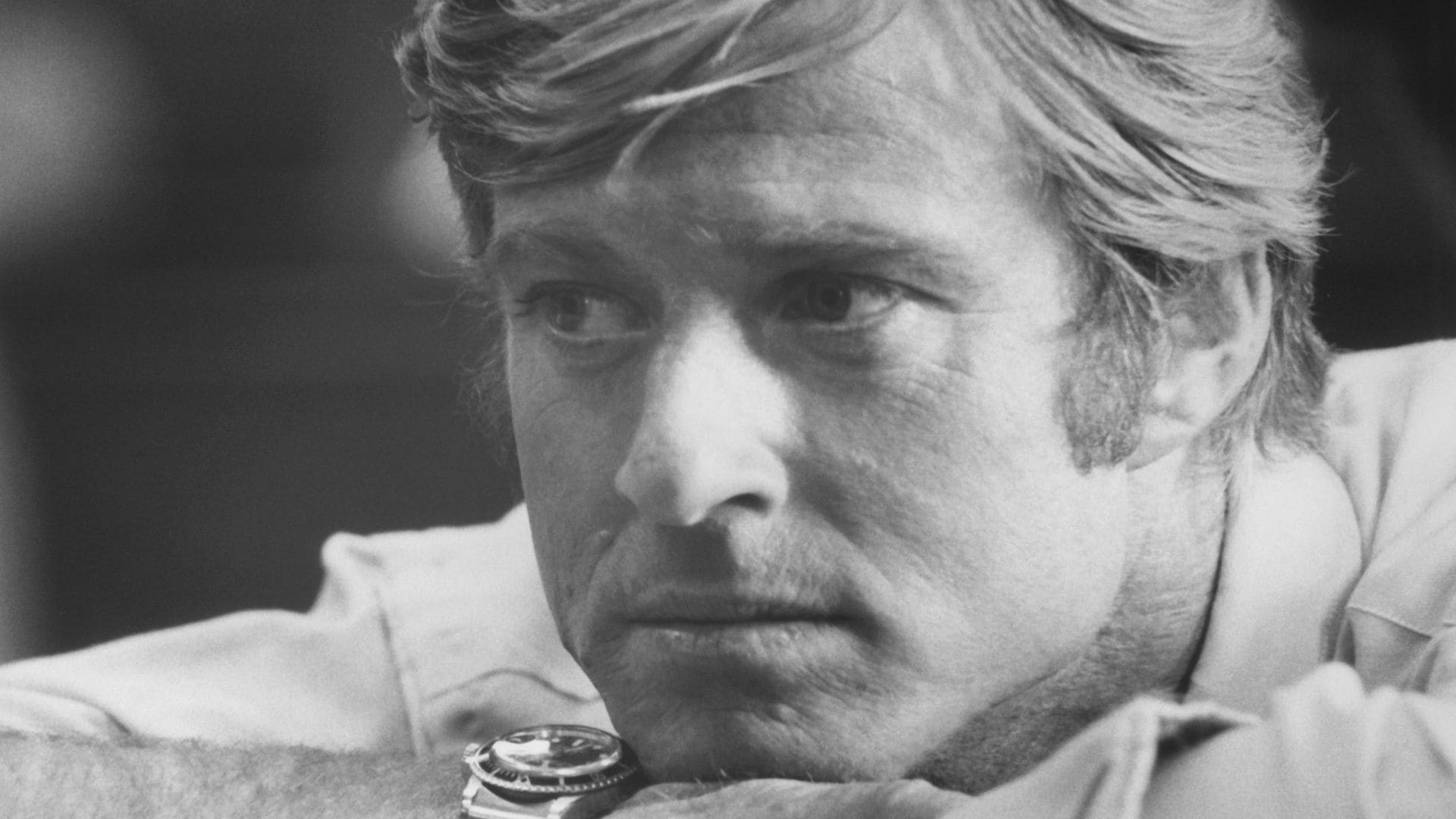 Robert Redford interpretando al reportero del Washington Post Bob Woodward en el thriller sobre Watergate de 1976 'Todos los hombres' del presidente.