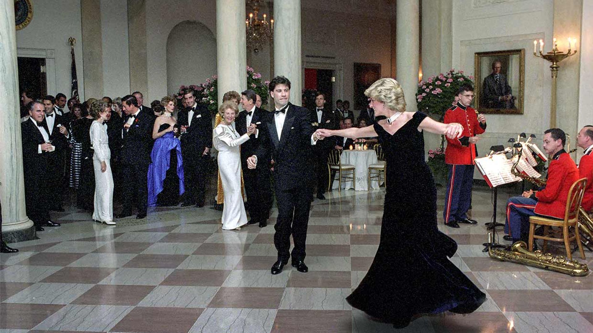 La vida de Diana de Gales en 20 momentos inolvidables