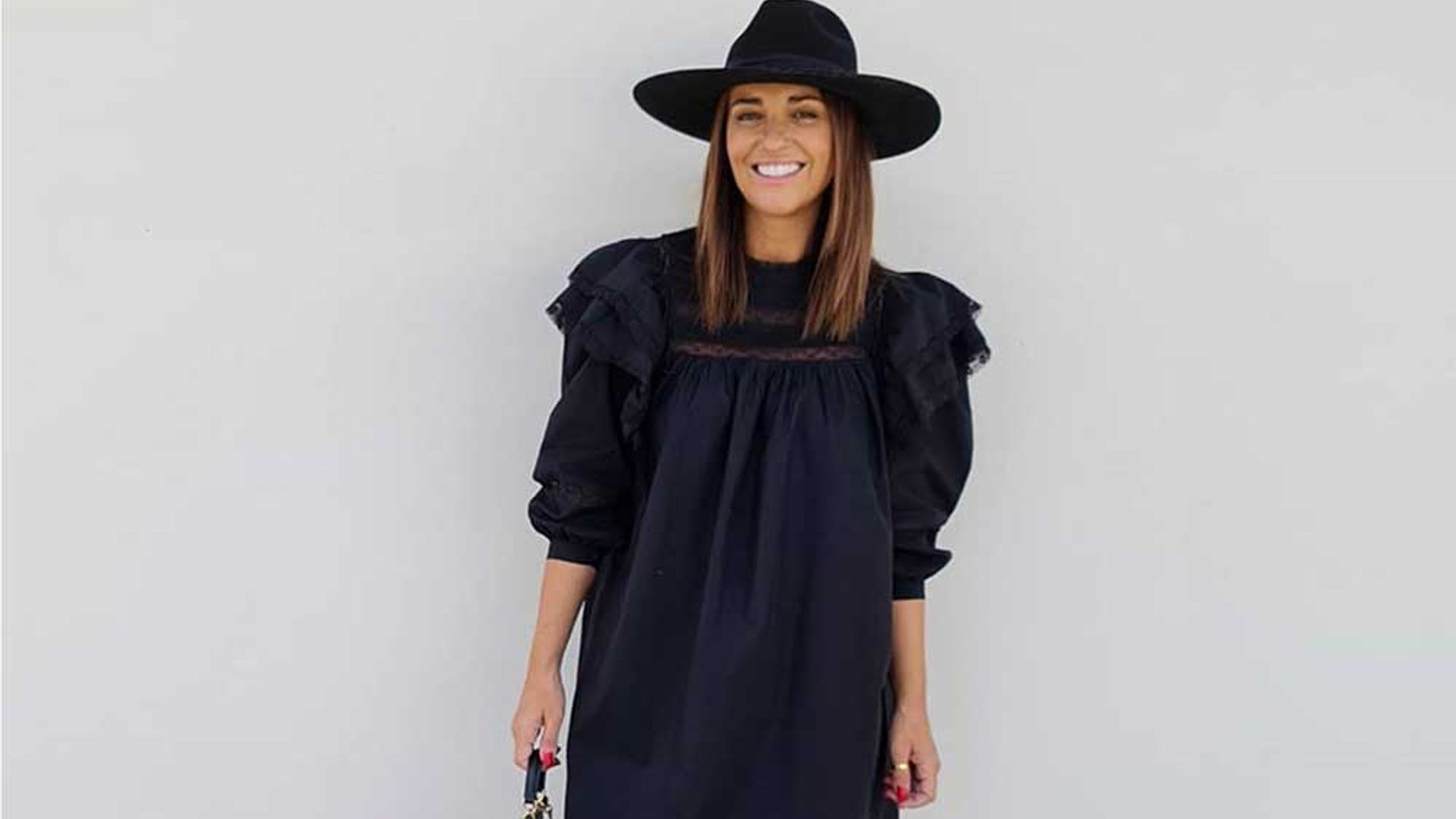 Del primer look premamá 'oficial' a sus prendas comodín: el estilo de Paula Echevarría en los últimos meses